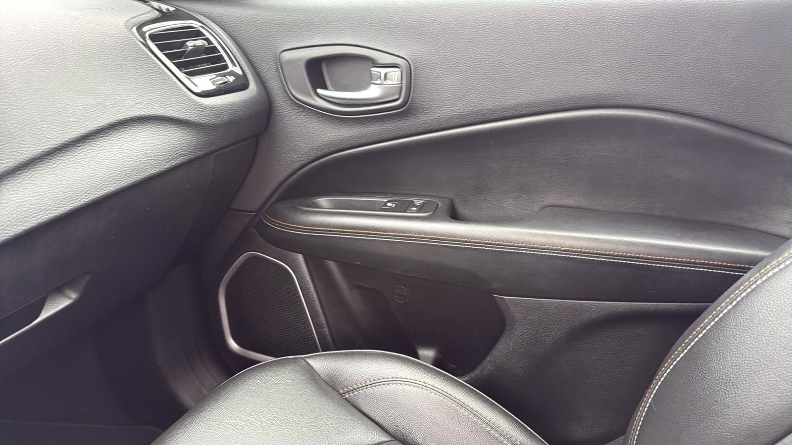 Used Car 2018 Jeep Compass  Latitude For Sale Under $20,000 In Austin, Texas