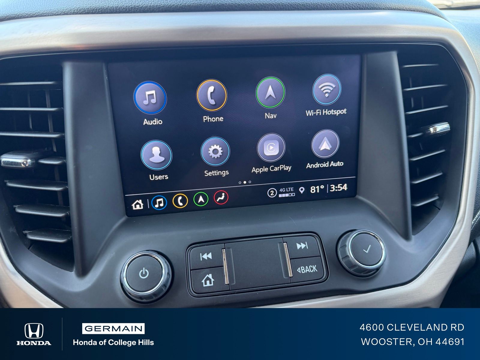 Used 2023 White GMC Denali image 21