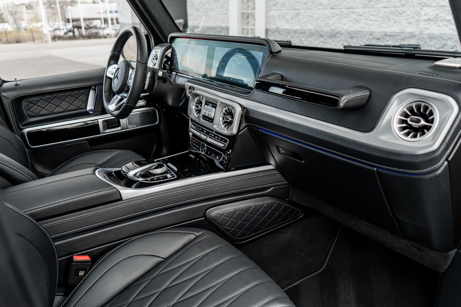 2023 Mercedes Benz G 550 photo 2