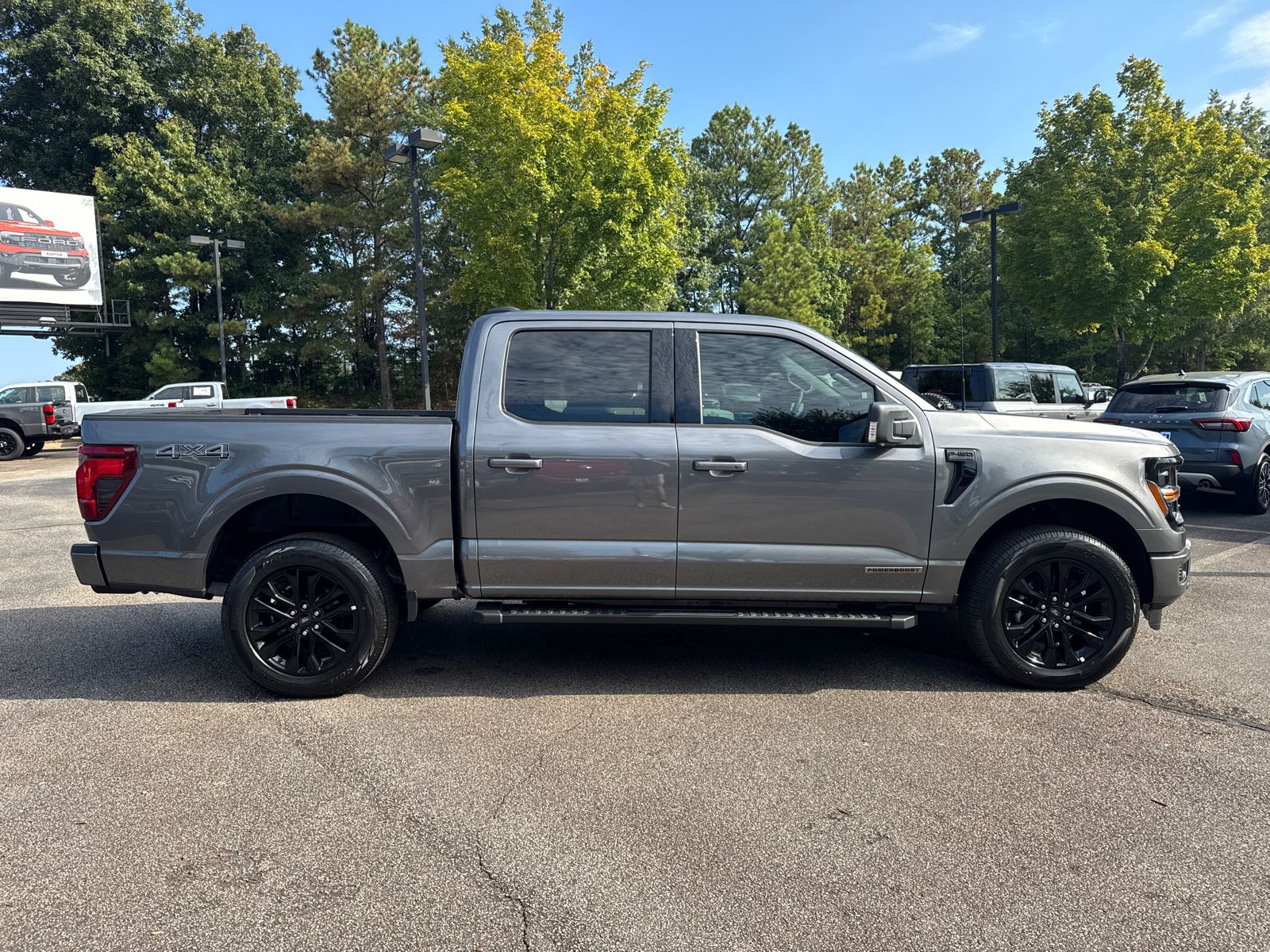 2025 Ford F-150 XLT photo 4