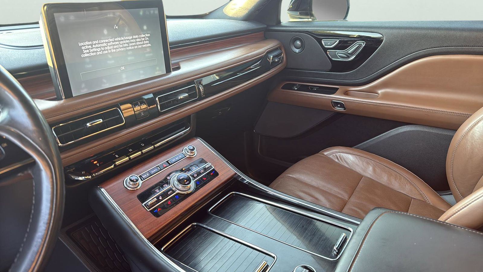Used Car 2022 Lincoln Aviator  Reserve For Sale Under $40,000 In Austin, Texas