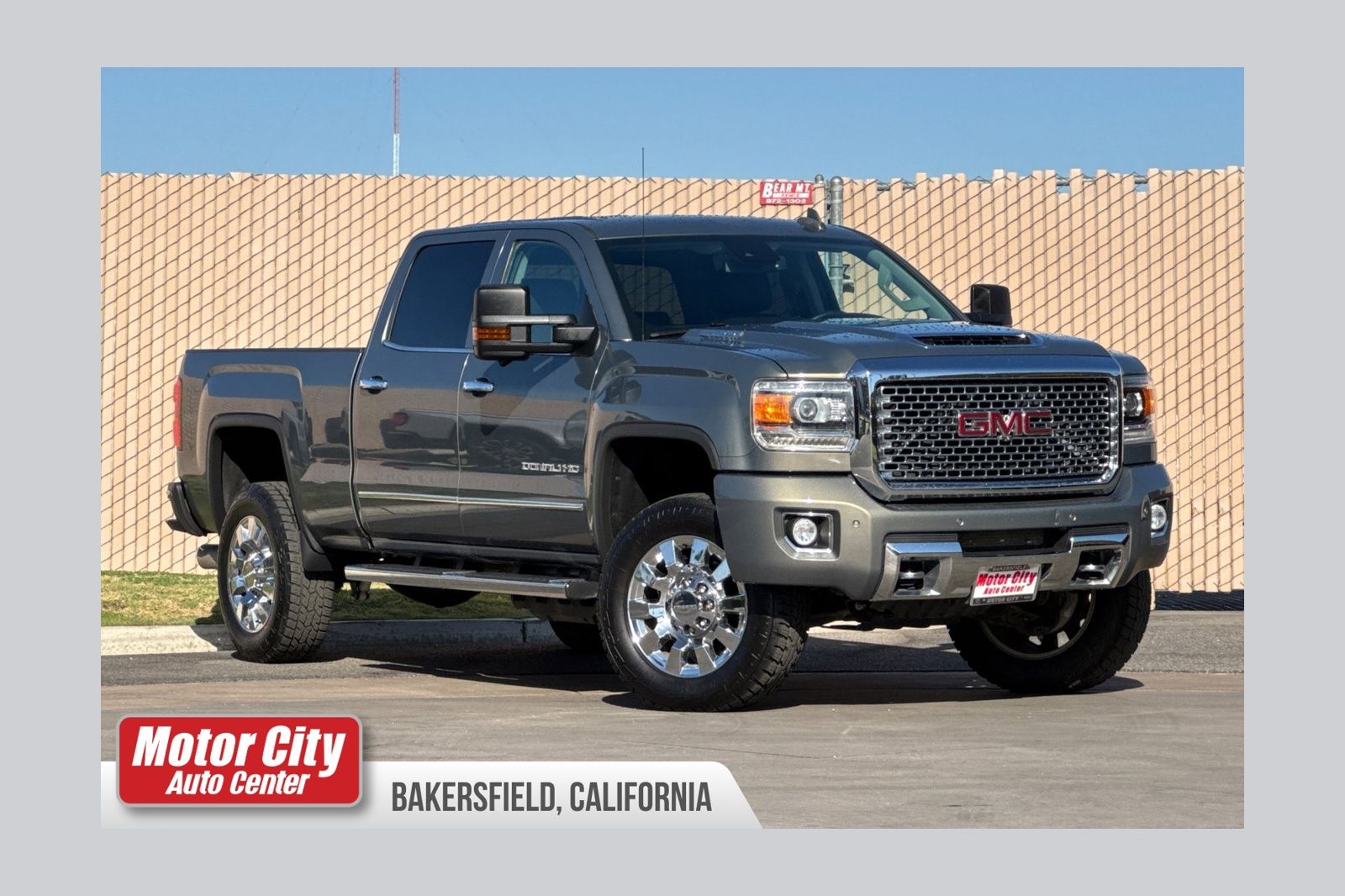 2017 GMC Sierra 2500HD Denali Crew Cab SB 4WD