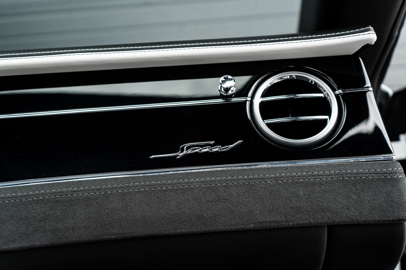 2024 Bentley Continental GTC Mulliner - Photo 43