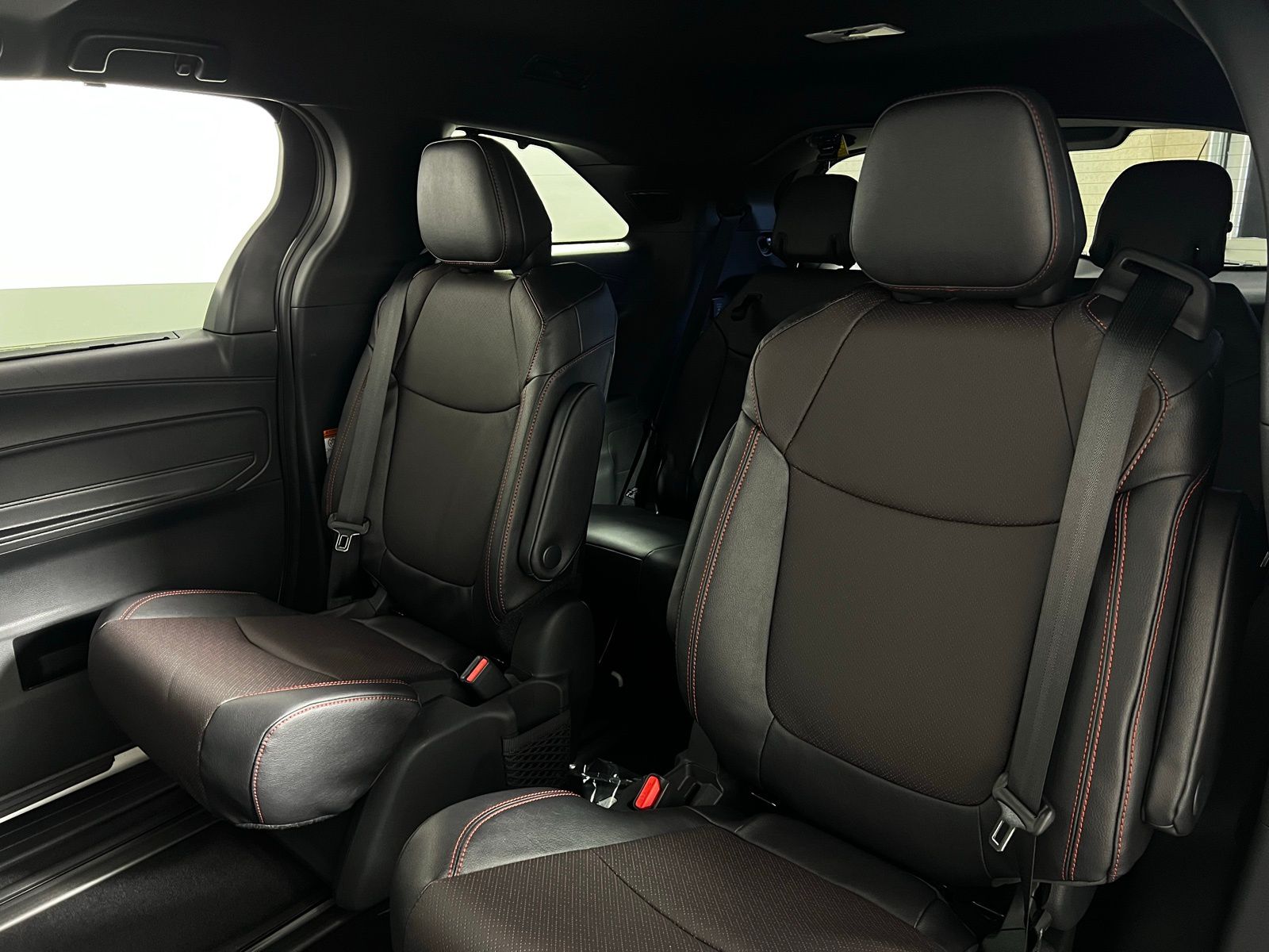 2025 Toyota Sienna XSE 20