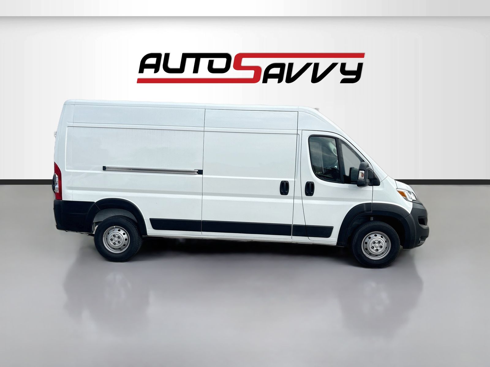 Used 2023 White Ram High Roof image 8
