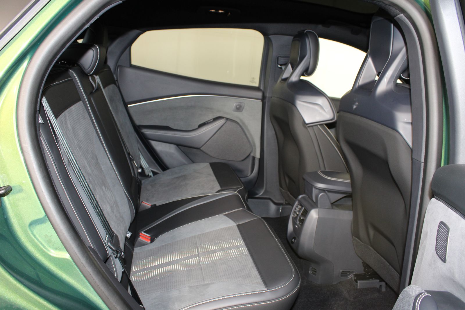 Used 2025 Green Ford GT image 6