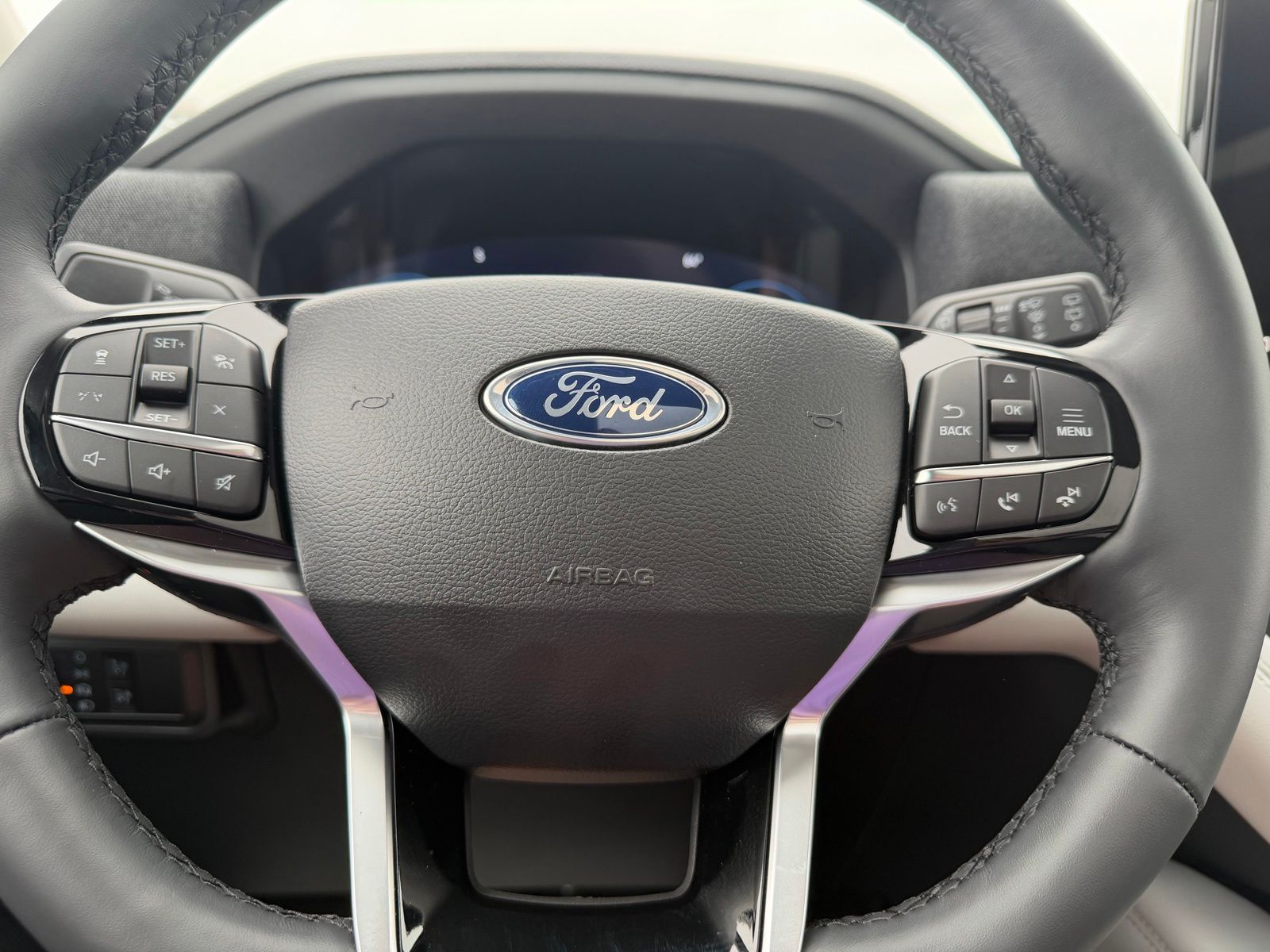2026 Ford Explorer image 19