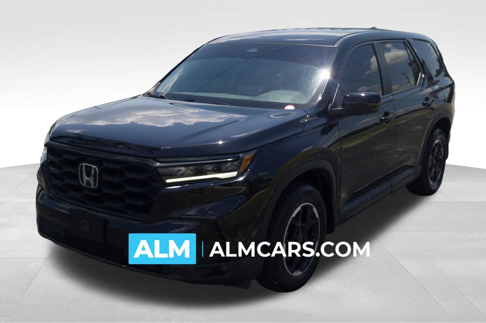 Crystal Black Pearl 2025 Honda Pilot SUV / Crossover Front-Wheel Drive Automatic