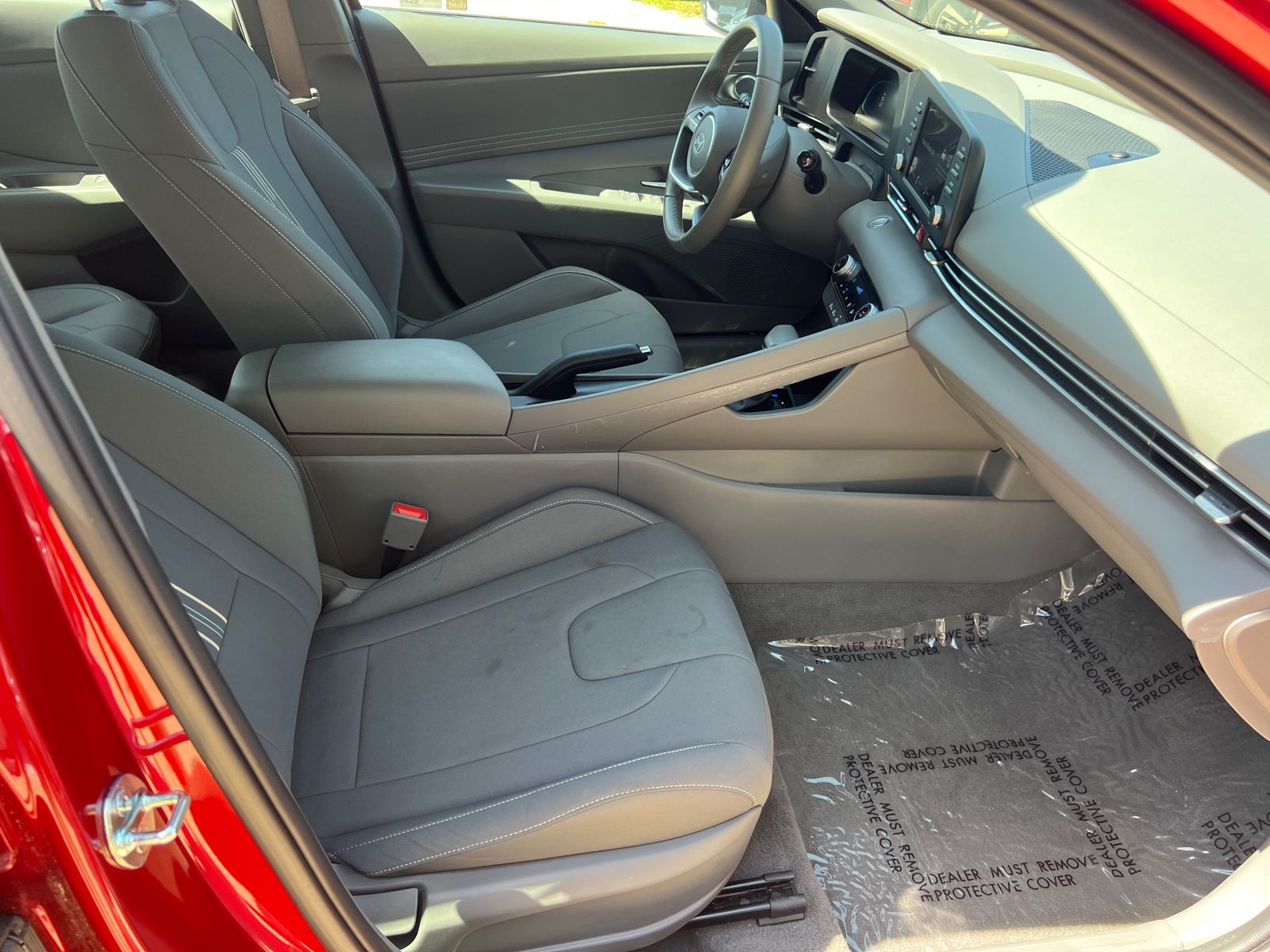 Used 2025 Red Hyundai SEL Sport image 13