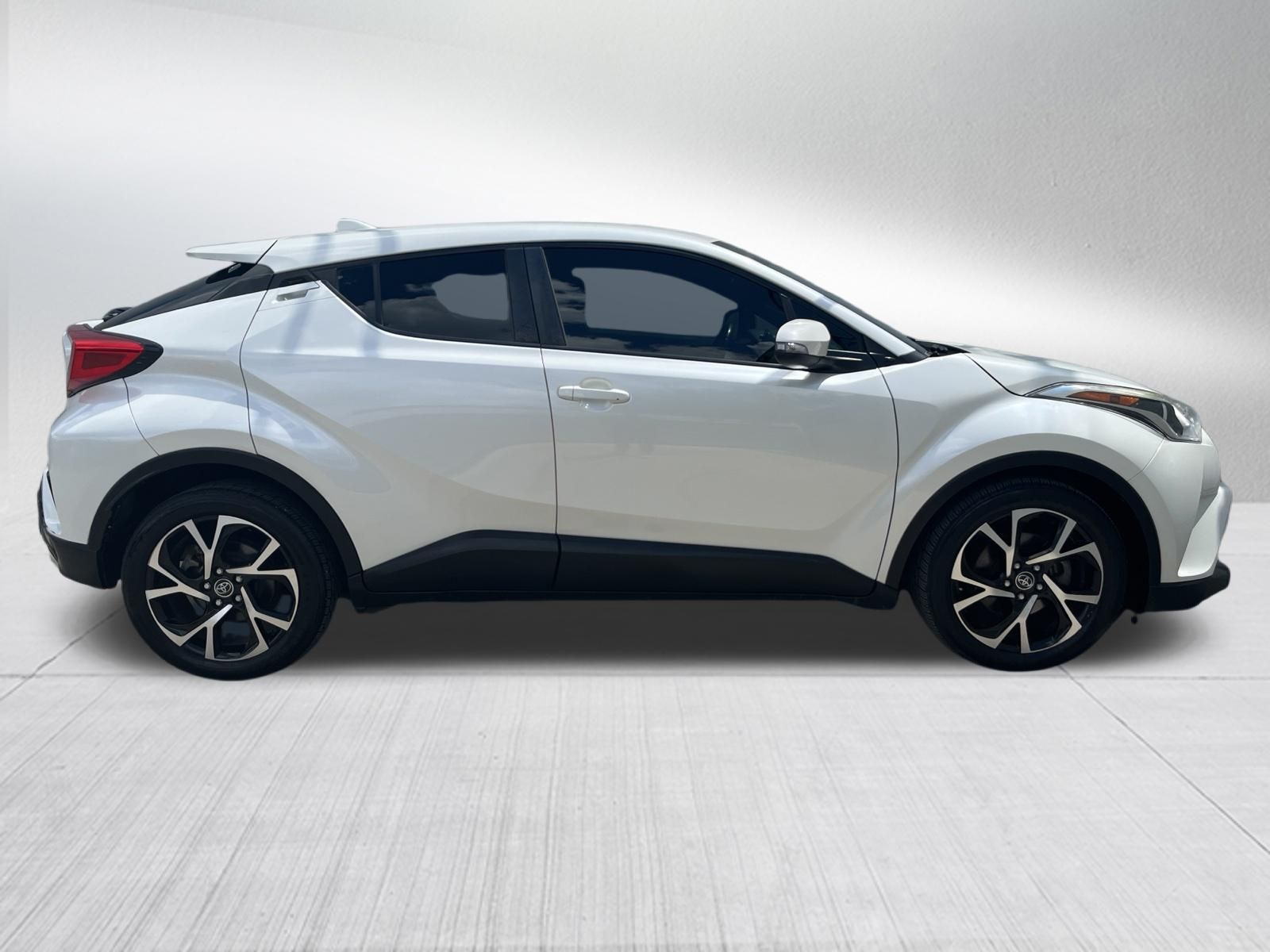 Used Car 2018 Toyota C-hr  Xle For Sale Under $15,000 In Austin, Texas