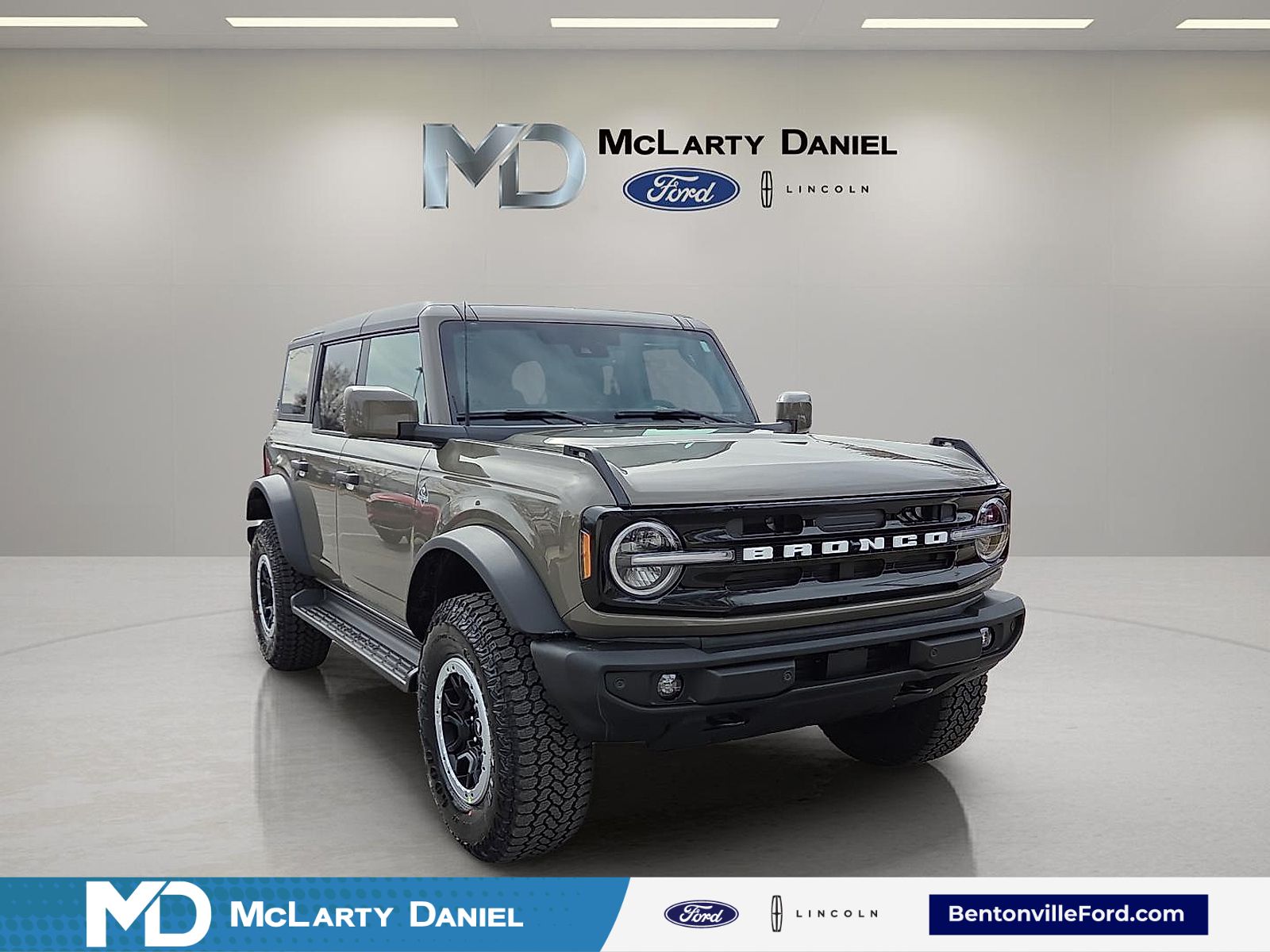 2026 Ford Bronco Outer Banks 4-Door 4WD    