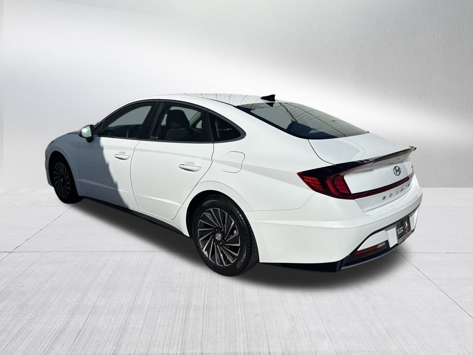 Used Car 2023 Hyundai Sonata Hybrid  Sel For Sale Under $25,000 In Austin, Texas