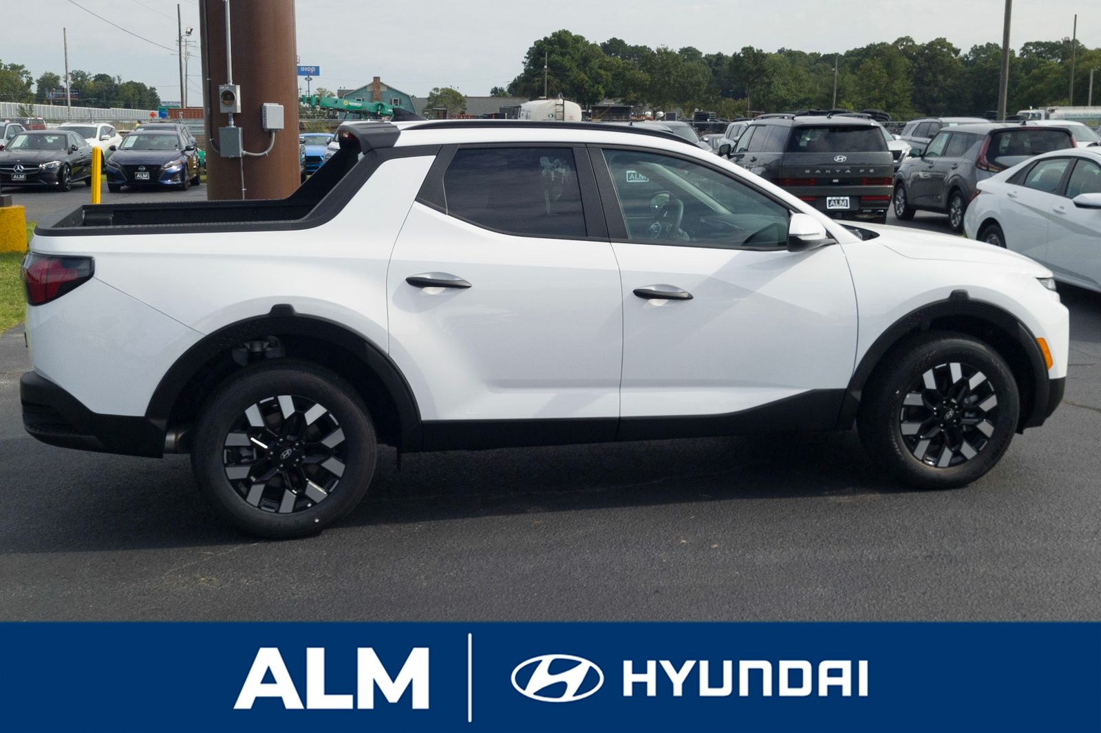 2025 Hyundai Santa Cruz SEL photo 3