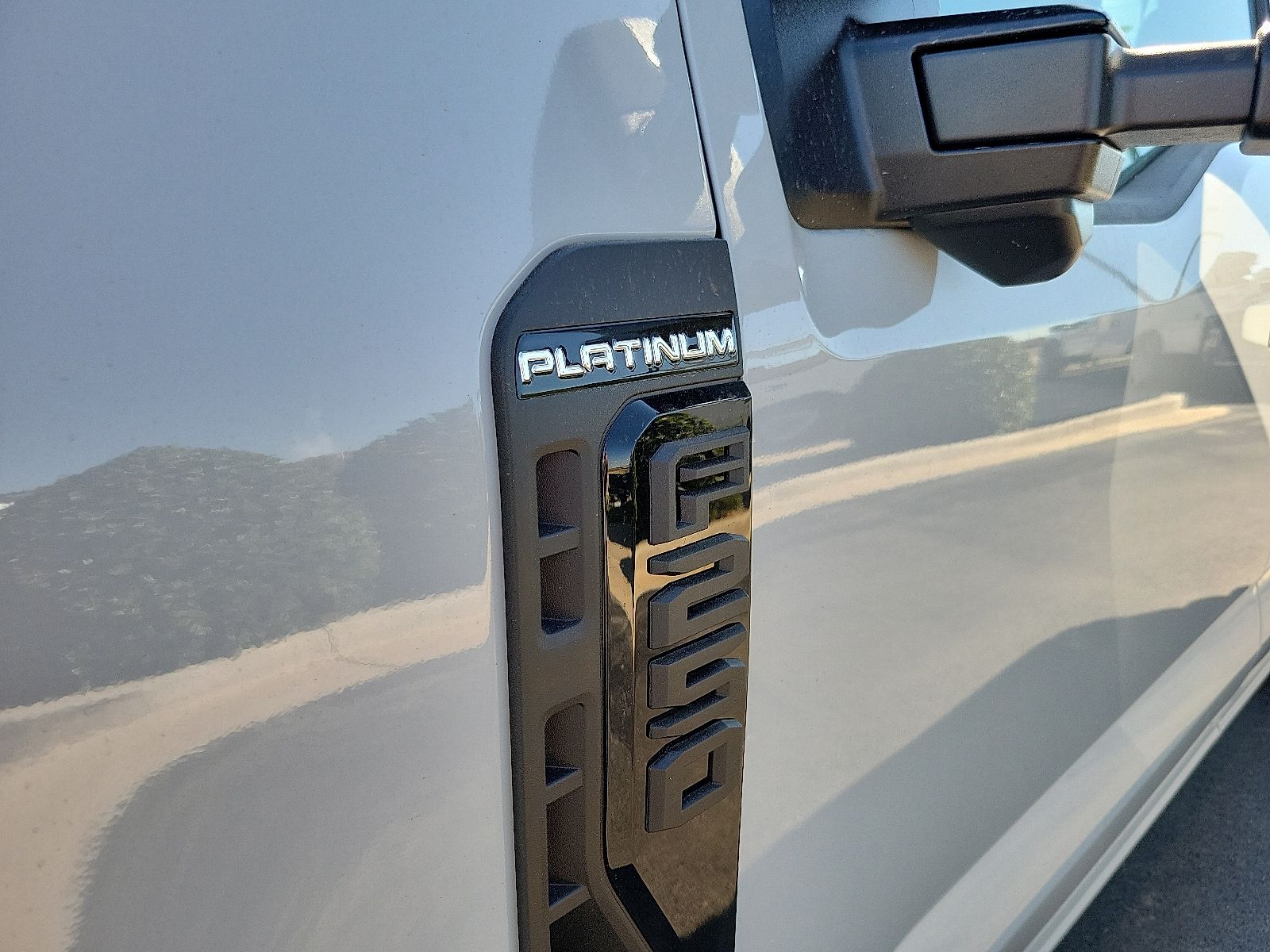 2026 Ford F-250 Super Duty Platinum - Photo 8