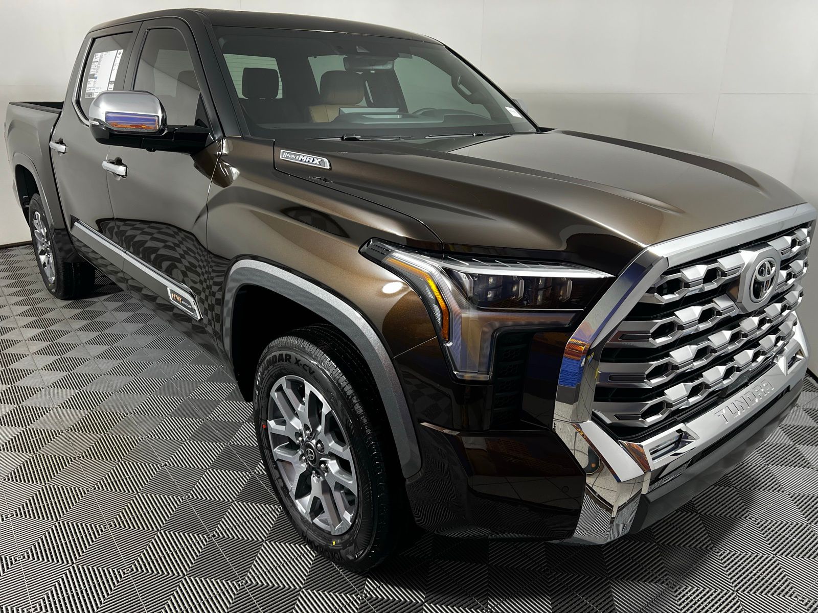 Thumbnail: 2025 Toyota Tundra - 3