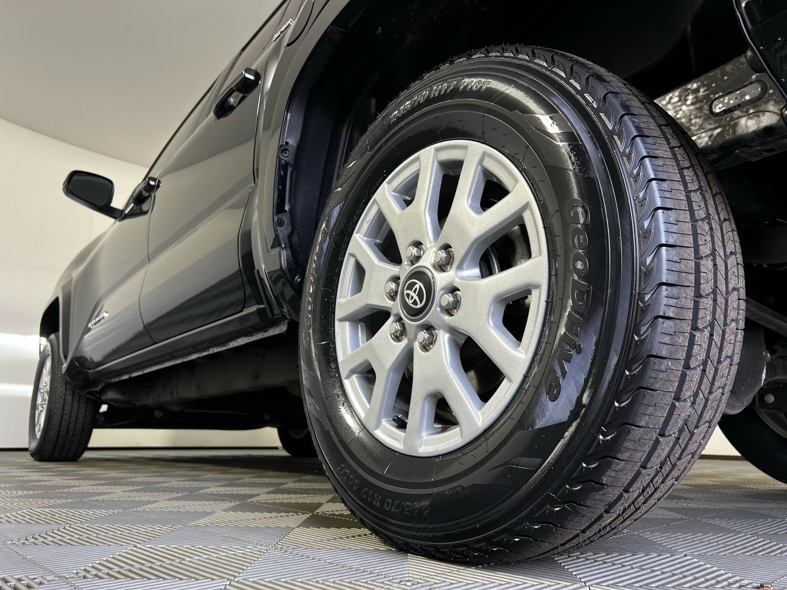 Thumbnail: 2024 Toyota Tacoma - 25