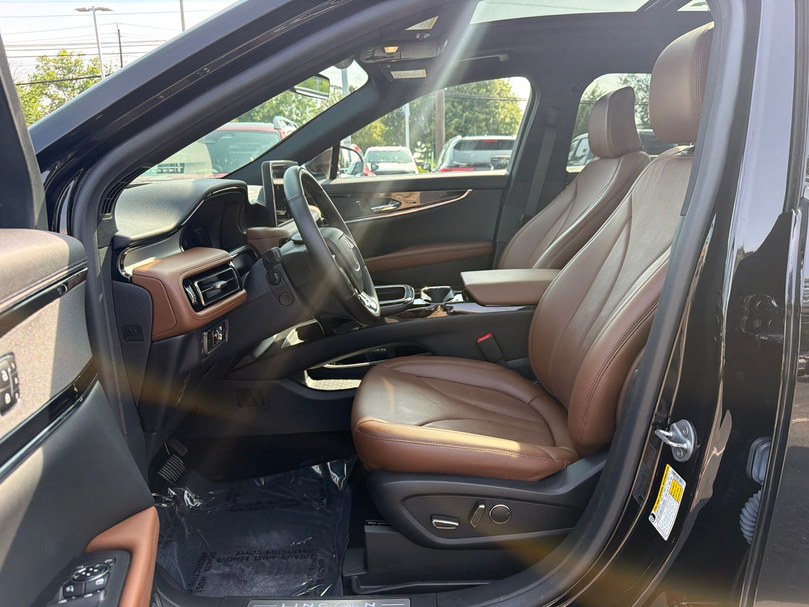 Used 2023 Black Metallic Lincoln Reserve image 23