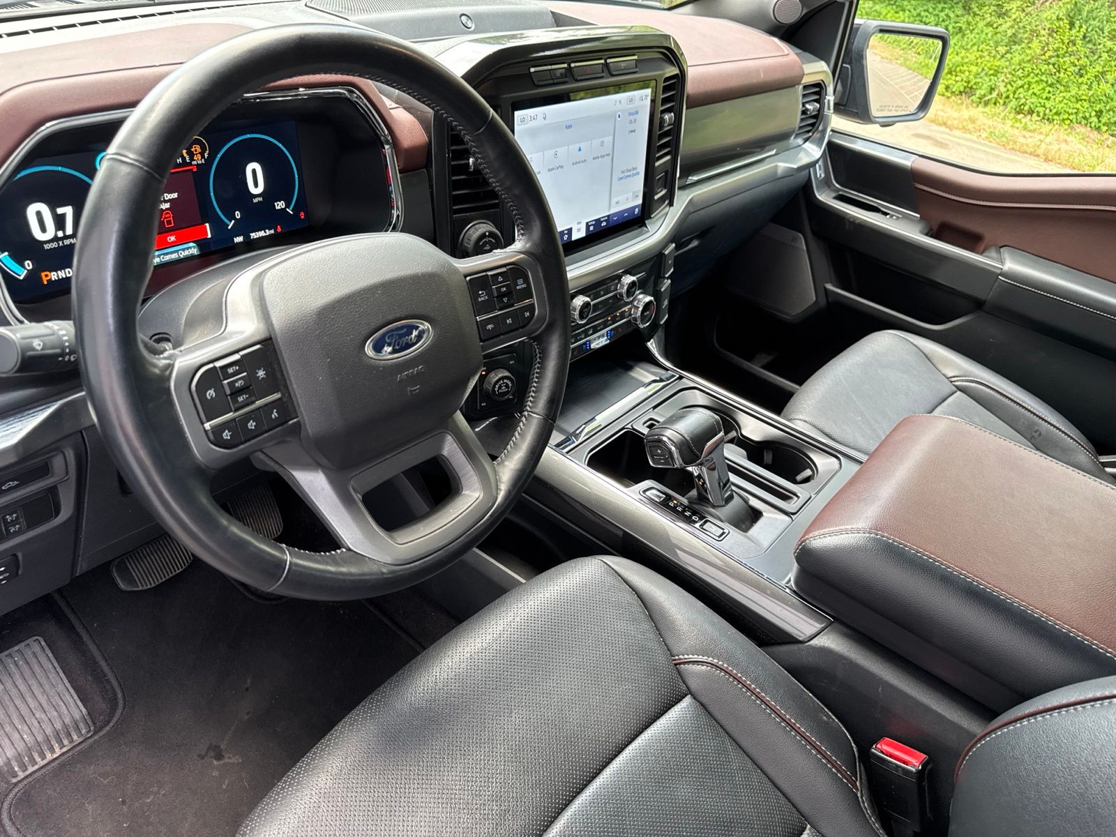 Certified Used 2022 Agate Black Metallic Ford Lariat image 36