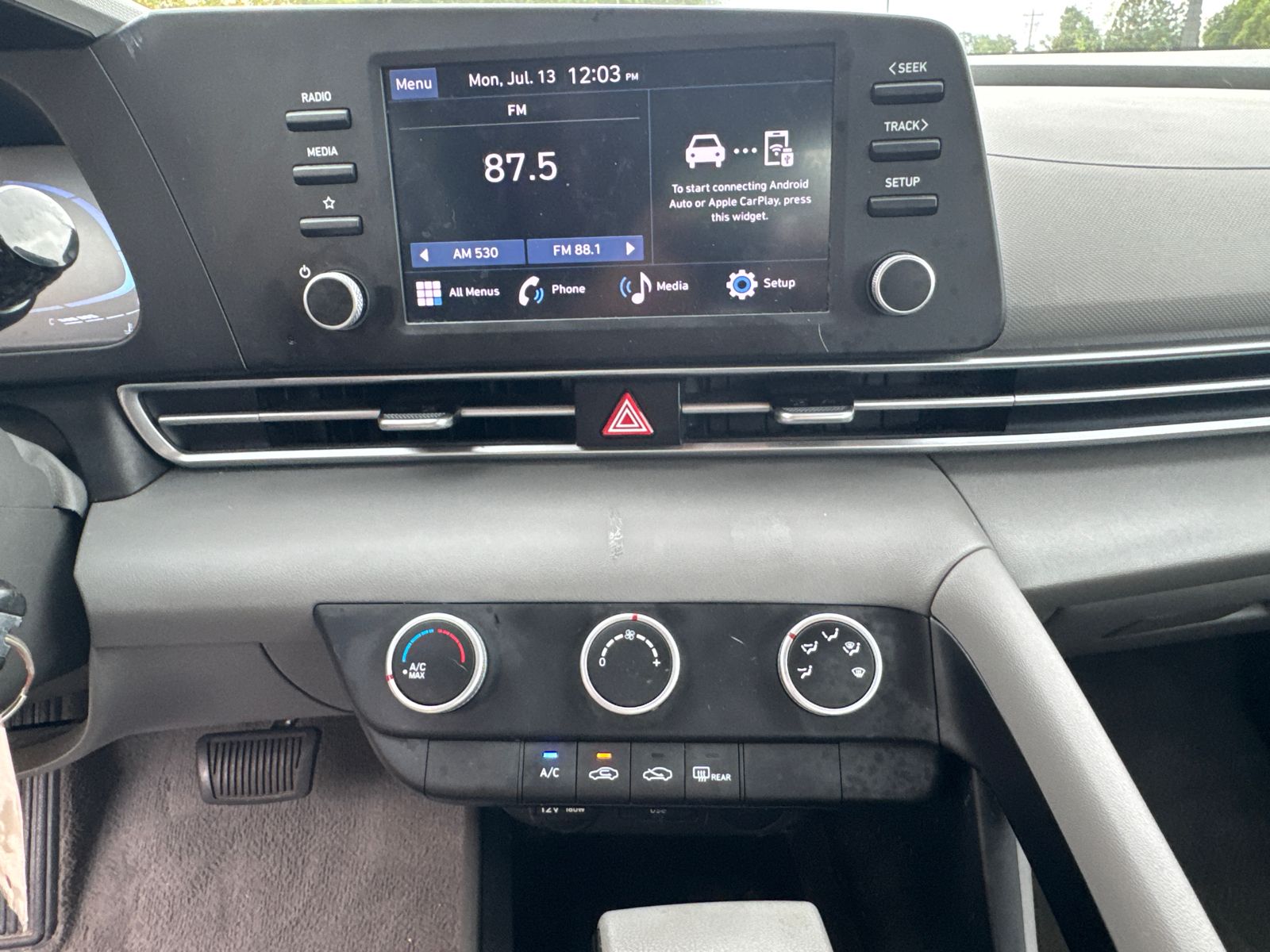 Used 2024 Gray Hyundai SE image 28