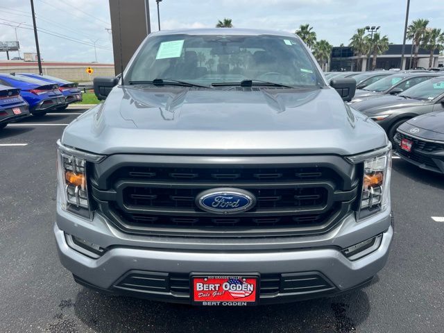 Used 2023 Silver Ford XLT image 2