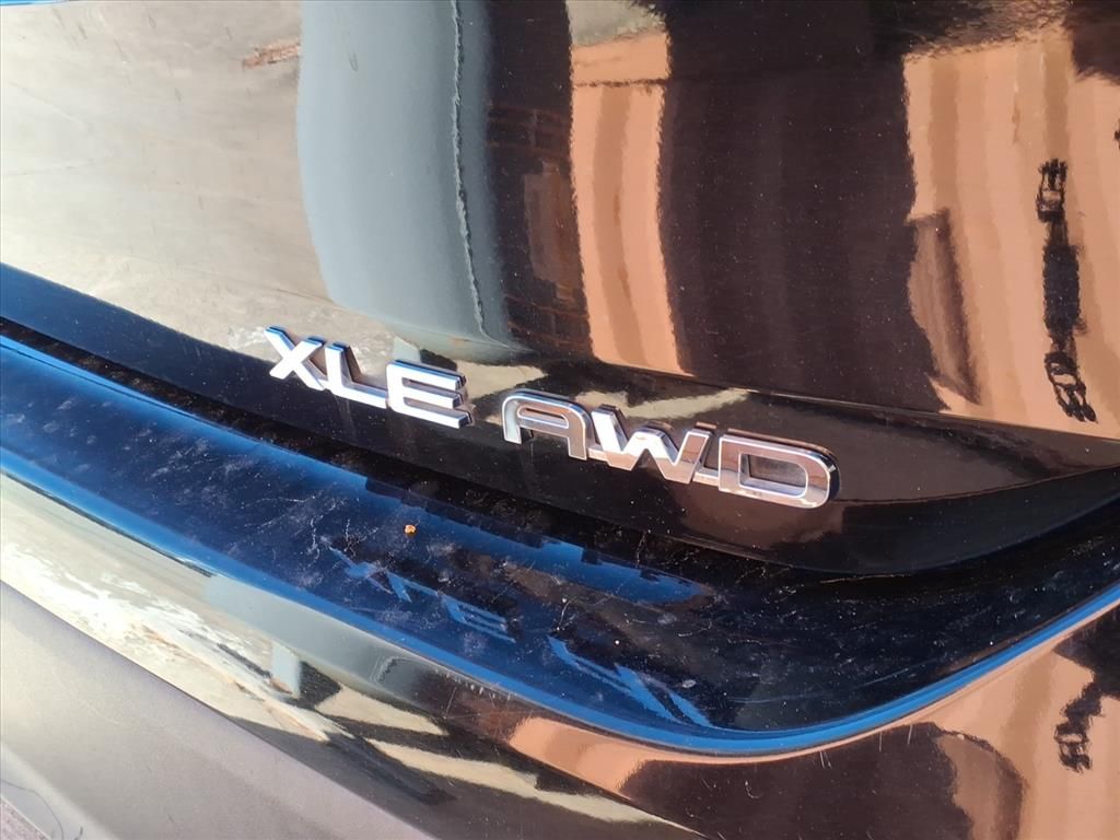 2021 Toyota Highlander XLE Black at Don McGill Toyota