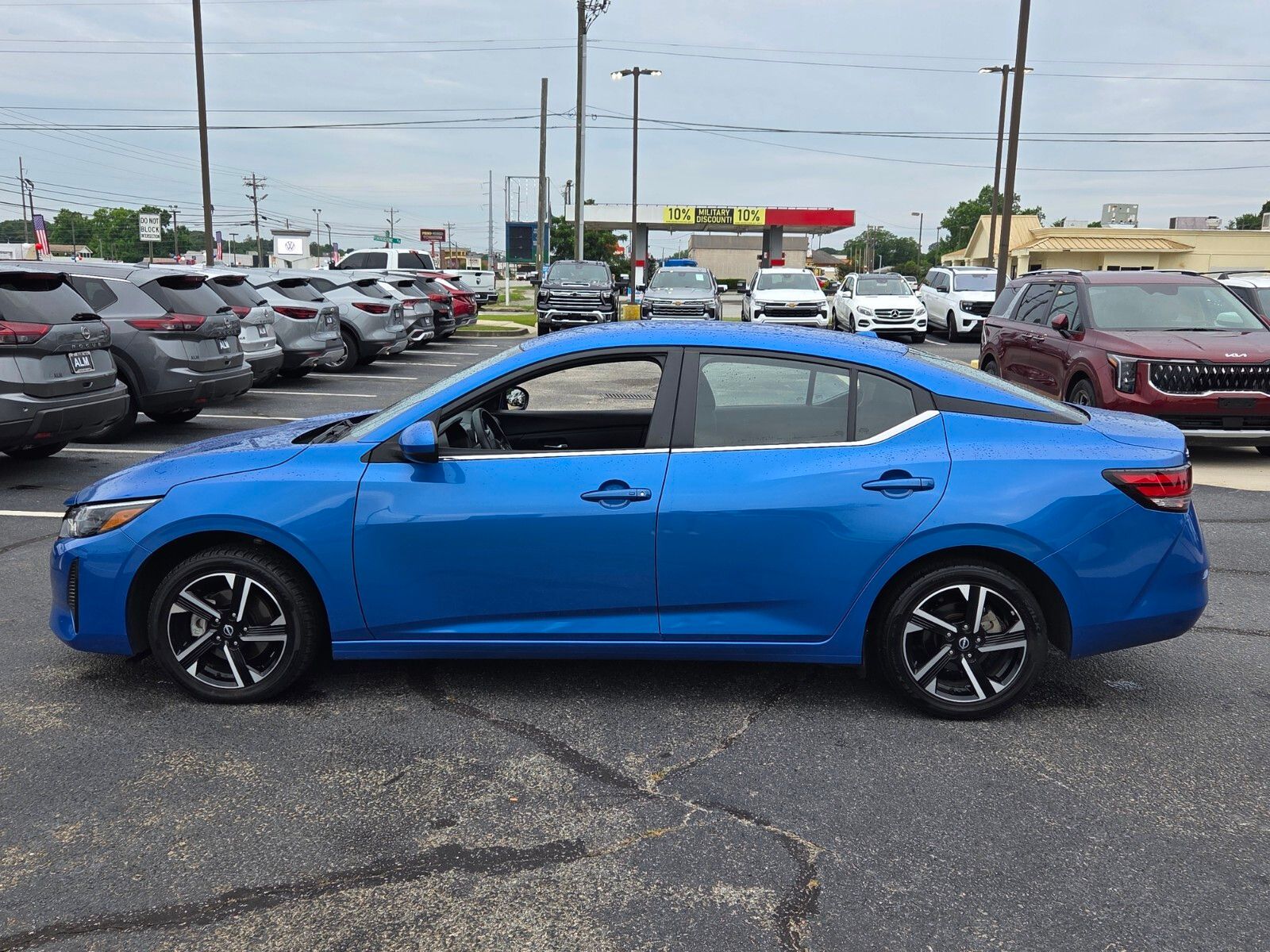 Used 2024 Blue Nissan SV image 4