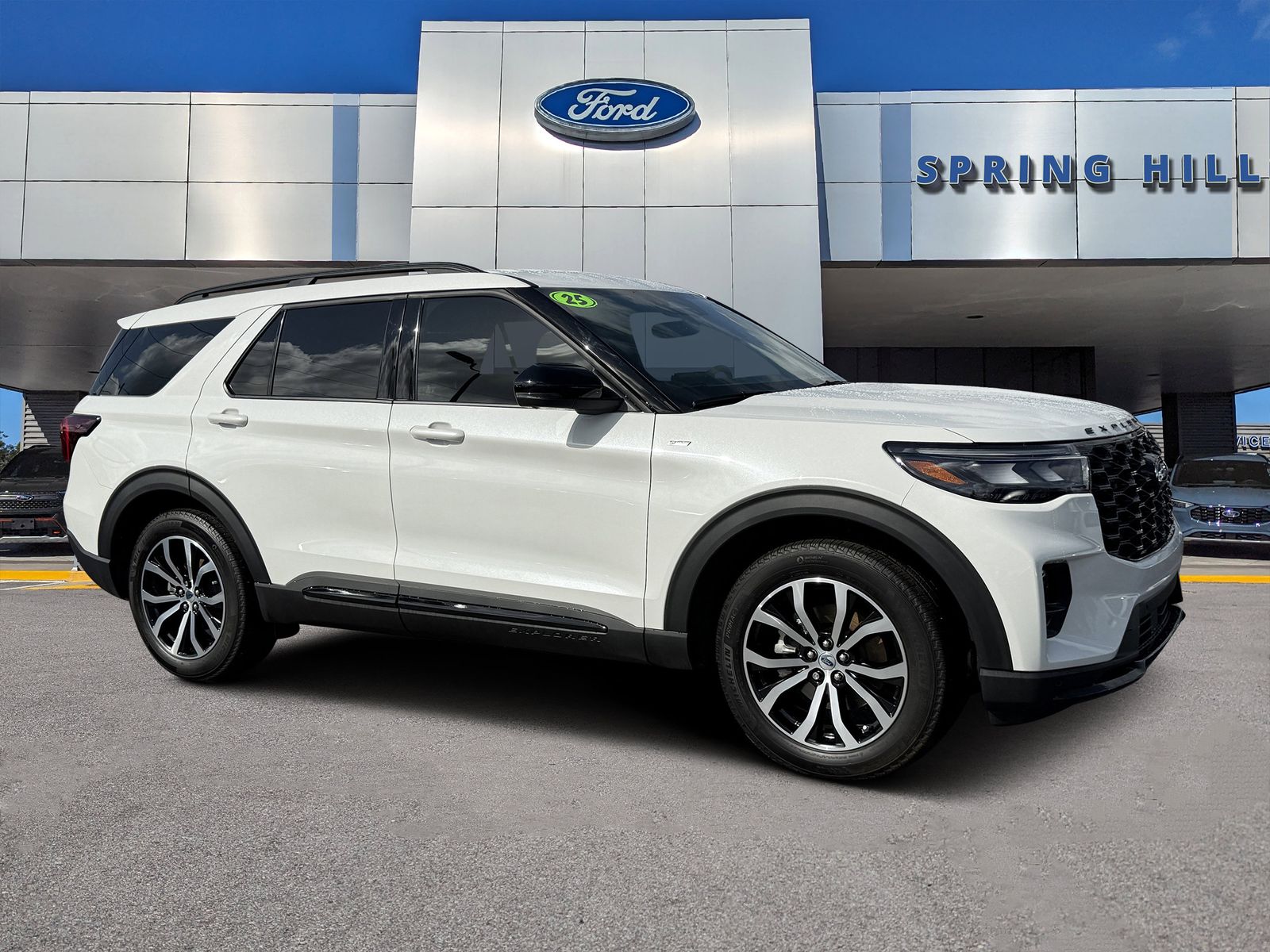 White Metallic 2025 Ford Explorer SUV / Crossover Rear-Wheel Drive Automatic