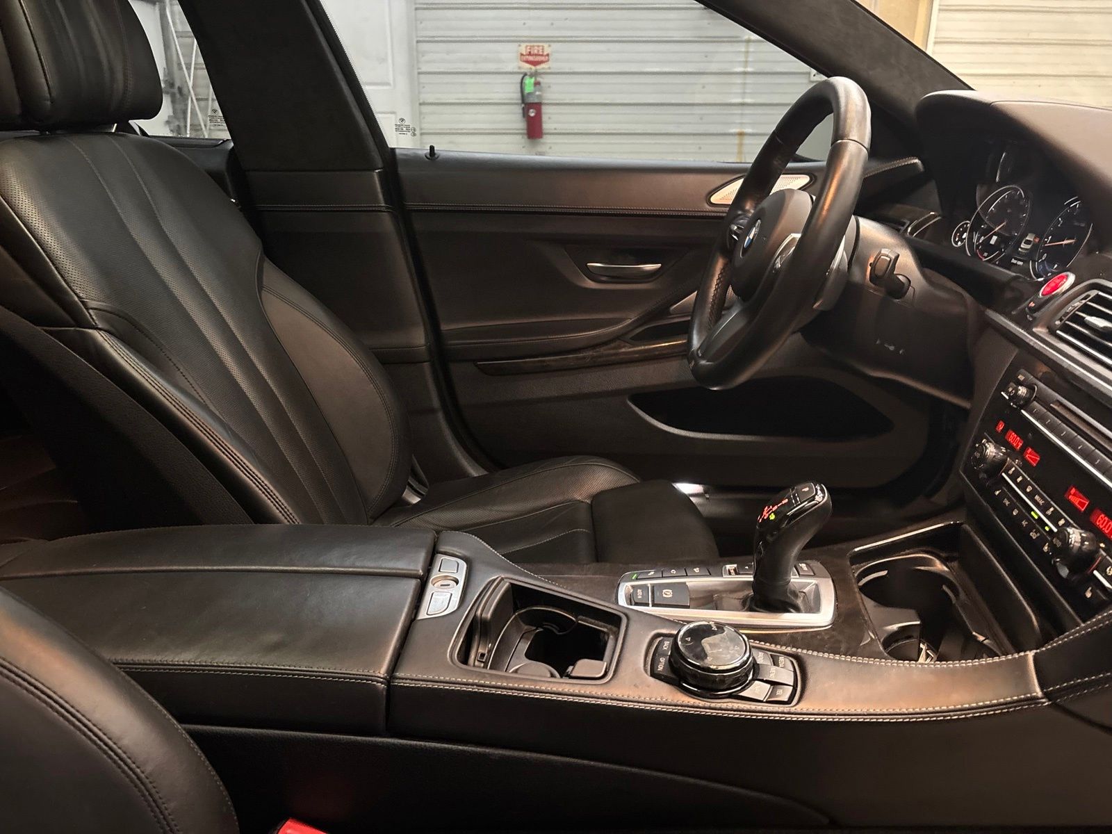 2016 BMW 6 Series 650i - Photo 28