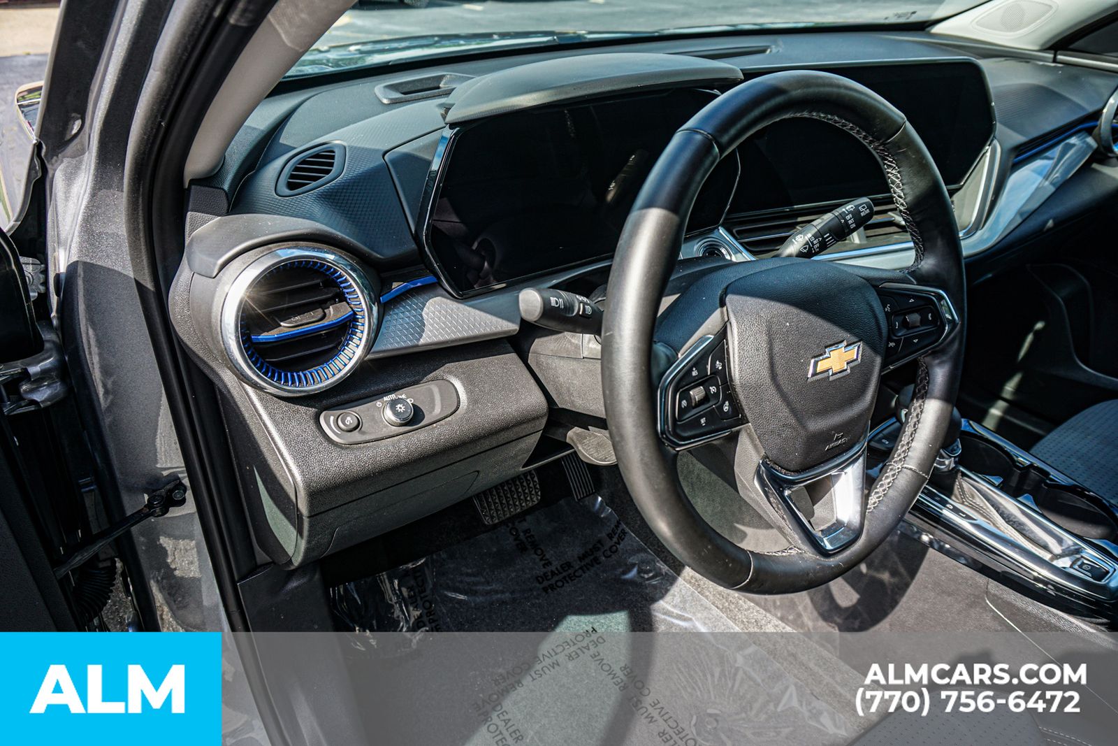 Used 2025 Gray Chevrolet LT image 37