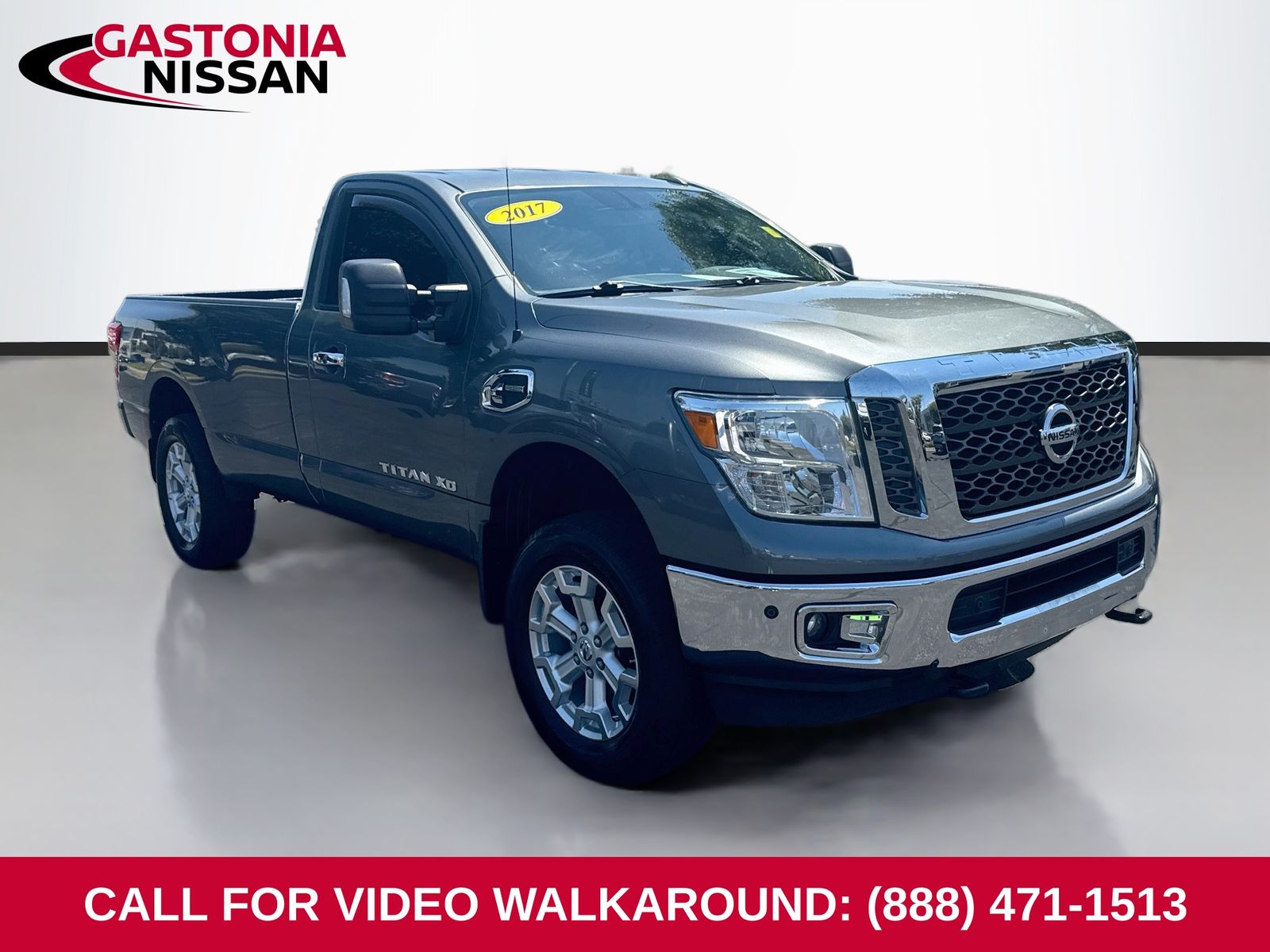 Gray (Gun Metallic) 2017 Nissan Titan Pickup Truck  6-Speed Automatic