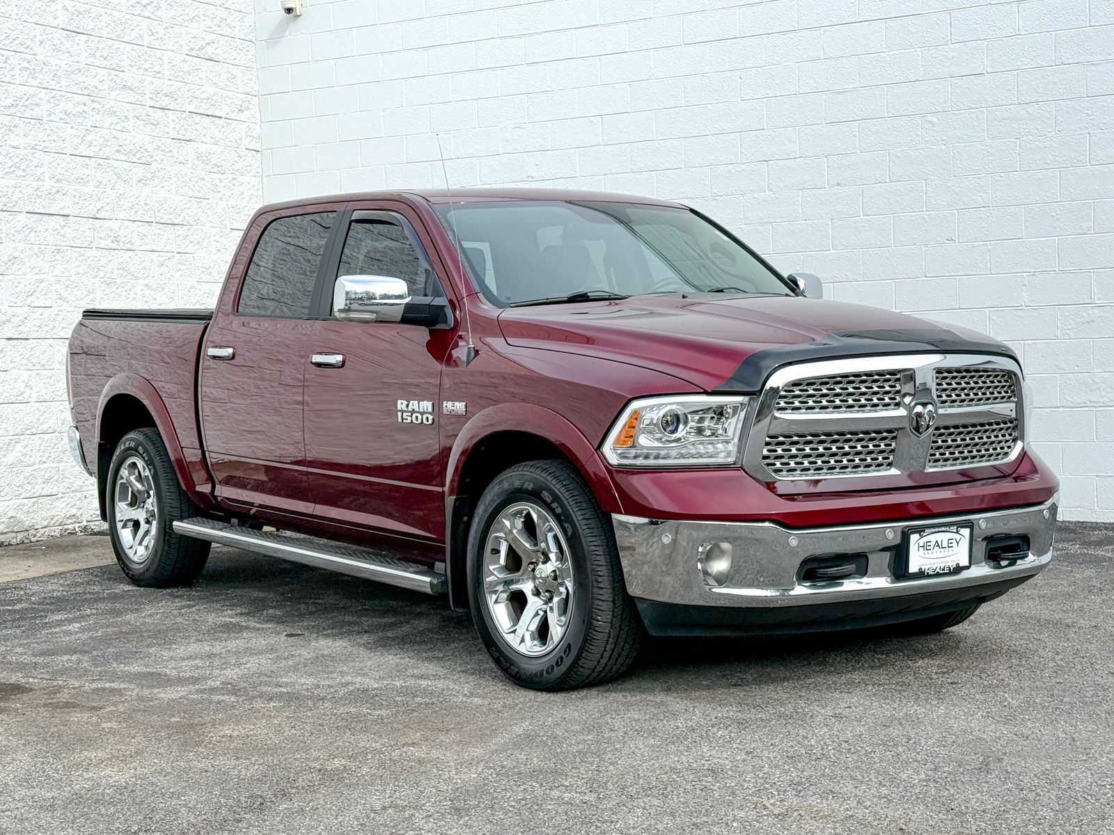 2017 RAM 1500 Laramie Crew Cab 4WD