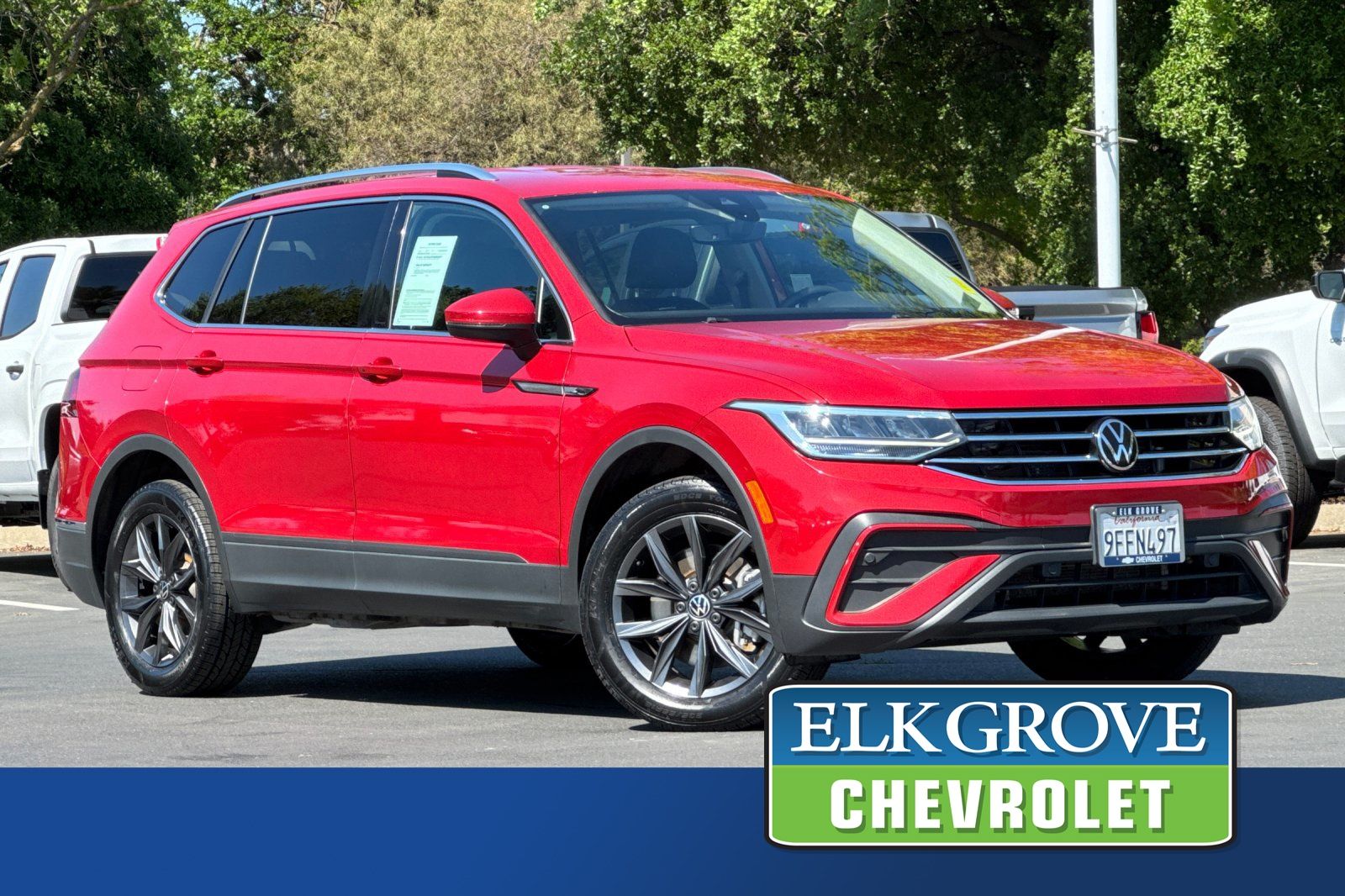 Red Metallic 2023 Volkswagen Tiguan SUV / Crossover Front-Wheel Drive 8-Speed Automatic