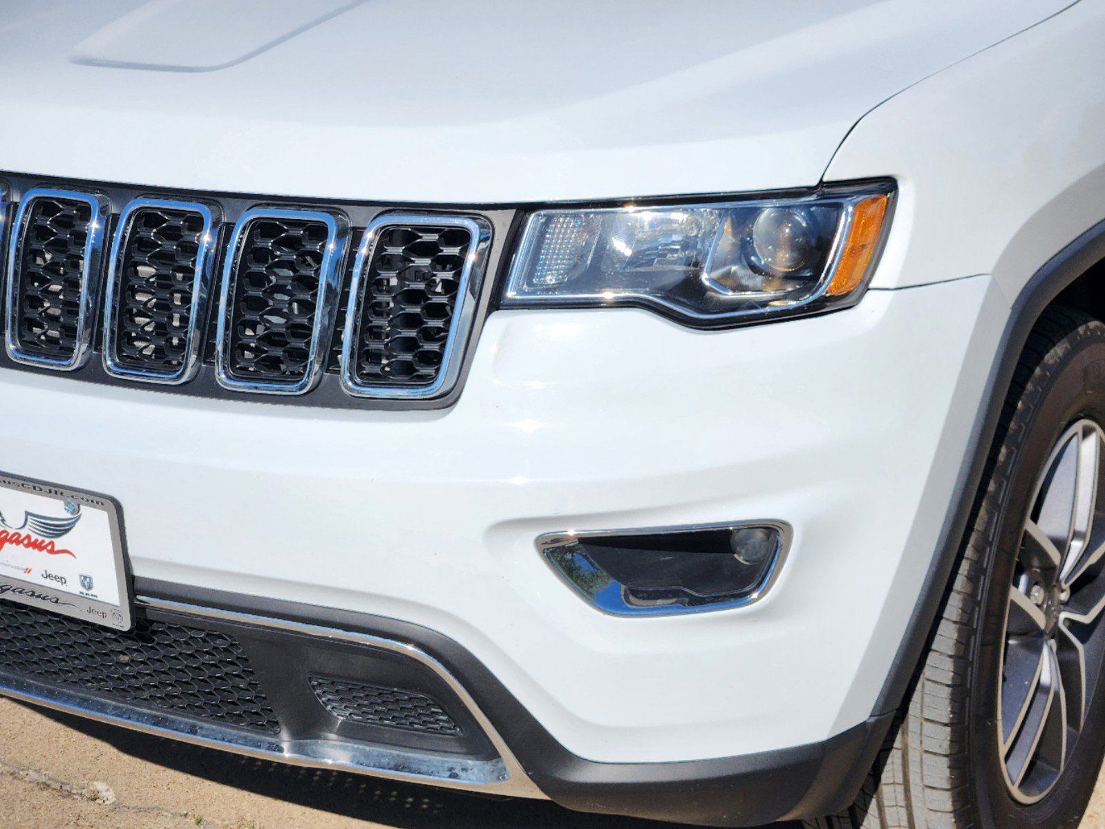 2020 Jeep Grand Cherokee Limited 9