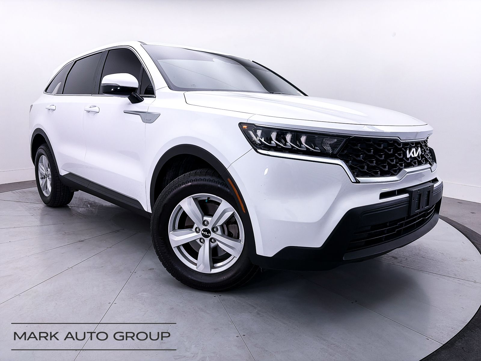 2022 Kia Sorento LX
