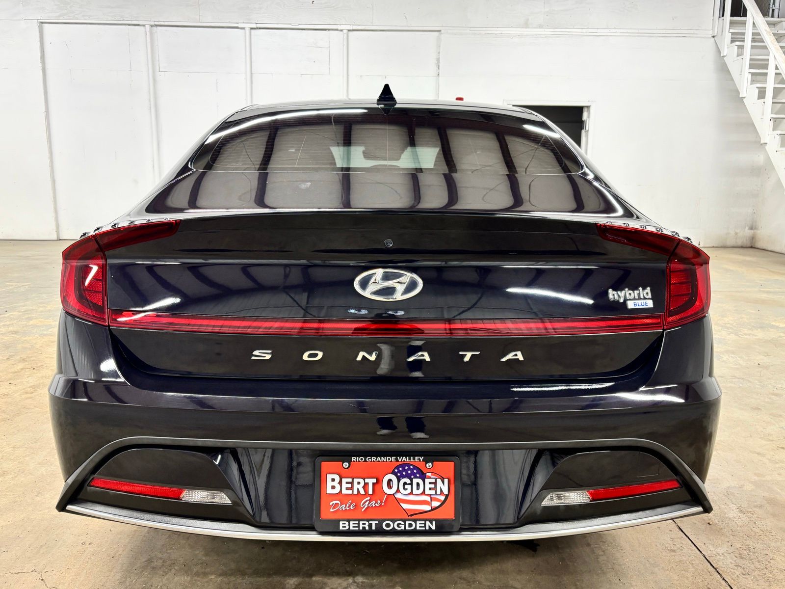 Used 2023 Blue Hyundai Blue image 6