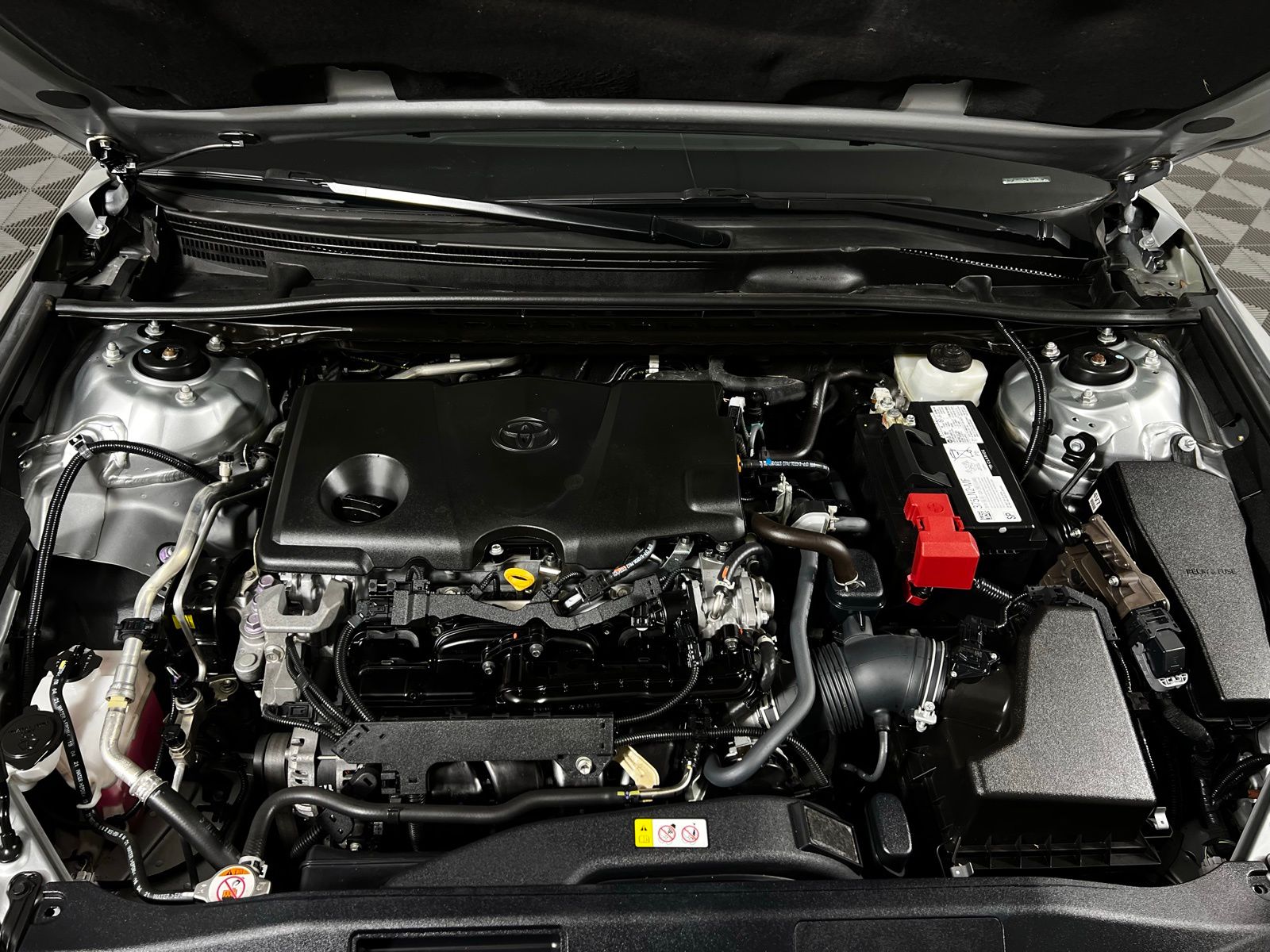 Thumbnail: 2022 Toyota Camry - 9