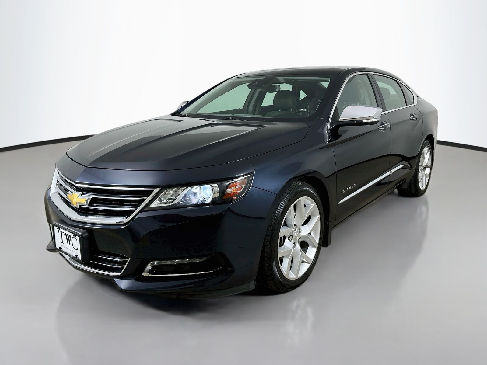 Blue Ray Metallic 2014 Chevrolet Impala Sedan Front-Wheel Drive 6-Speed Automatic Overdrive