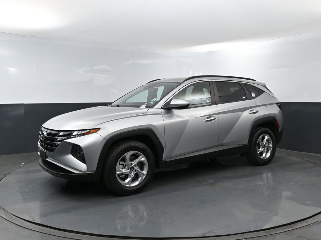 Shimmering Silver 2024 Hyundai Tucson SUV / Crossover All-Wheel Drive 8-Speed Automatic
