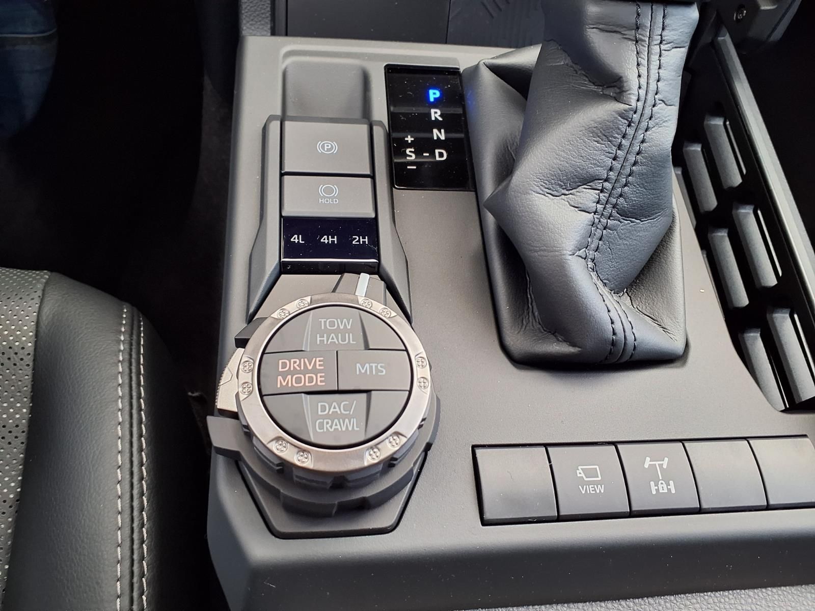 2026 Toyota 4Runner i-FORCE MAX Hybrid Limited - 9