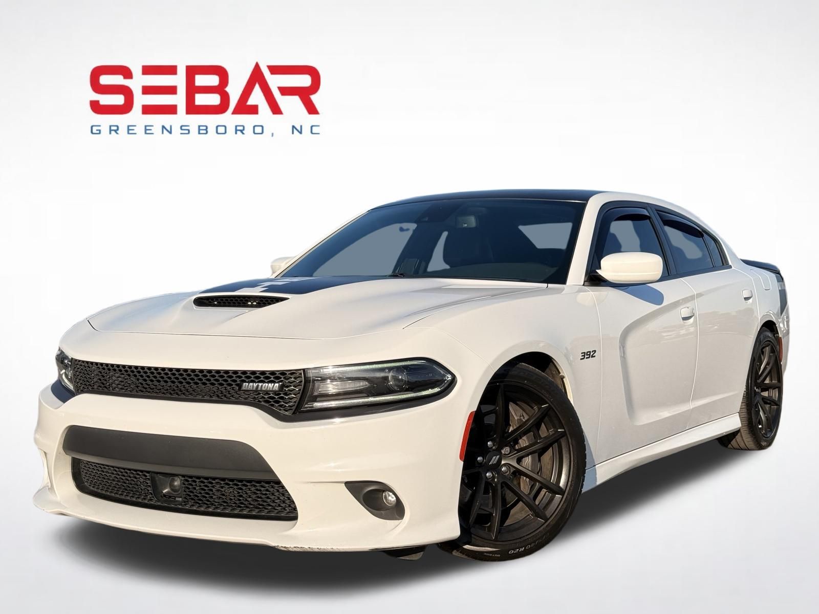 White Knuckle Clearcoat 2017 Dodge Charger Sedan Rear-Wheel Drive 8-Speed Automatic