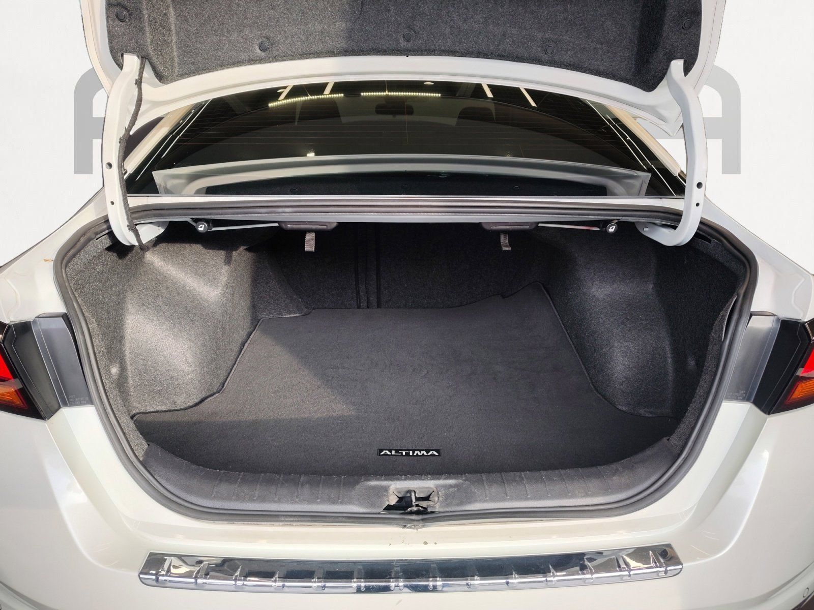 Used Car 2020 Nissan Altima  2.5 Sr For Sale Under $12,000 In San Antonio, Texas