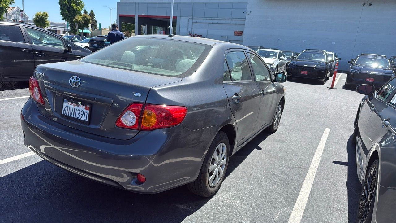 2010 Toyota Corolla Base AT's photo