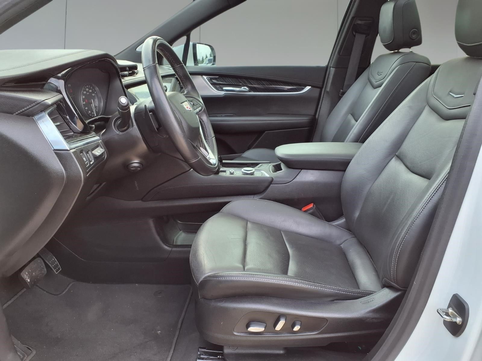 2023 Cadillac XT6 Premium Luxury White at Bayway Cadillac of The Woodlands