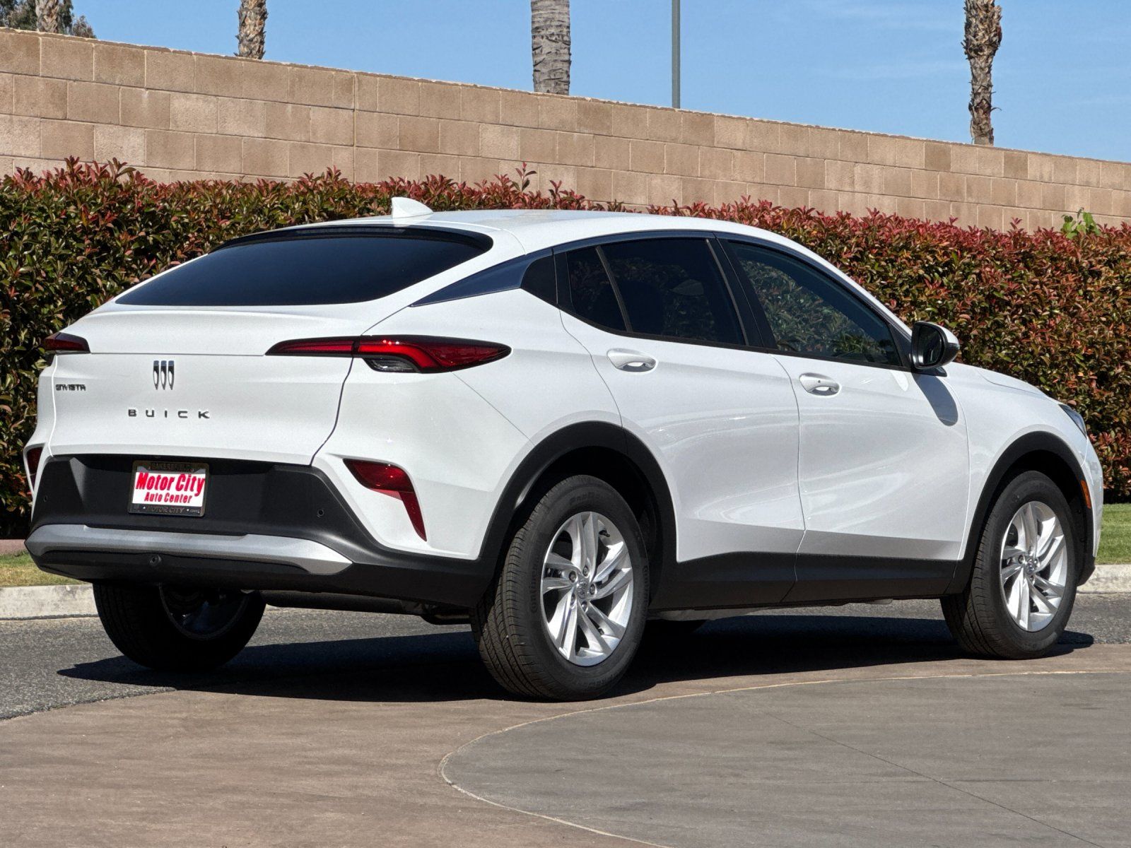 View vehicle photo 4