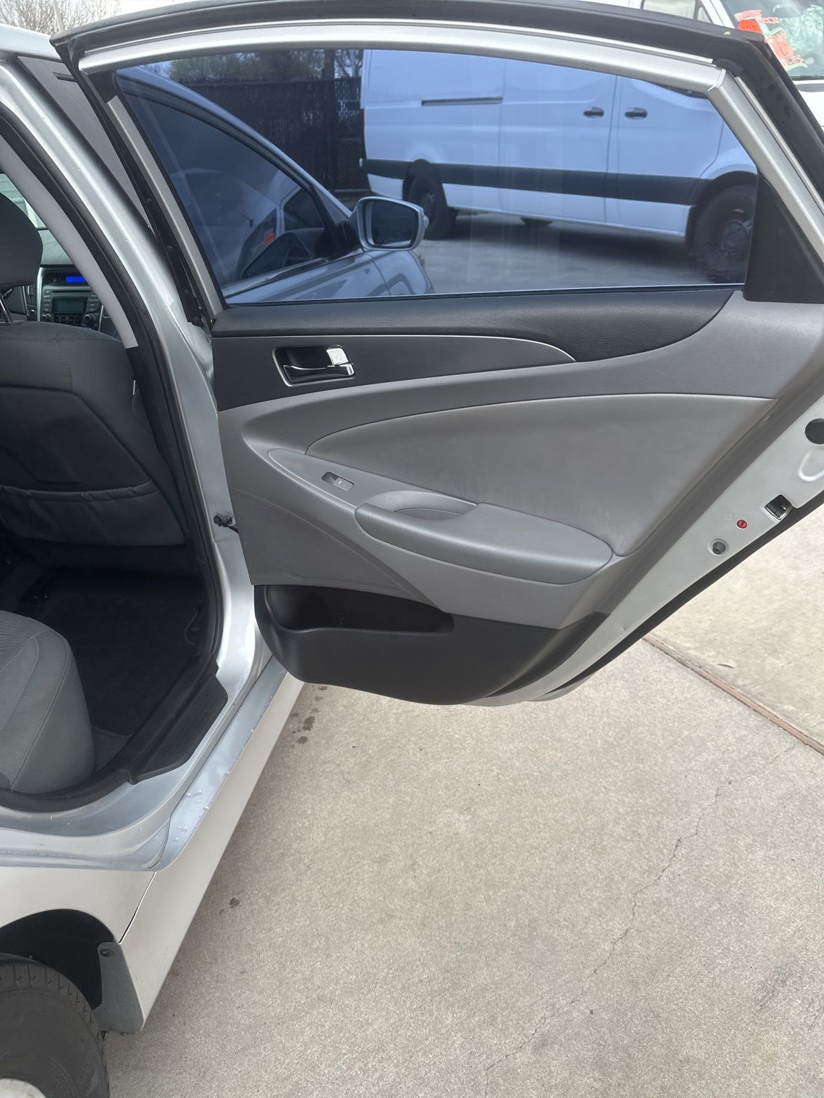 Used Car 2012 Hyundai Sonata Hybrid  Base For Sale Under $10,000 In Austin, Texas