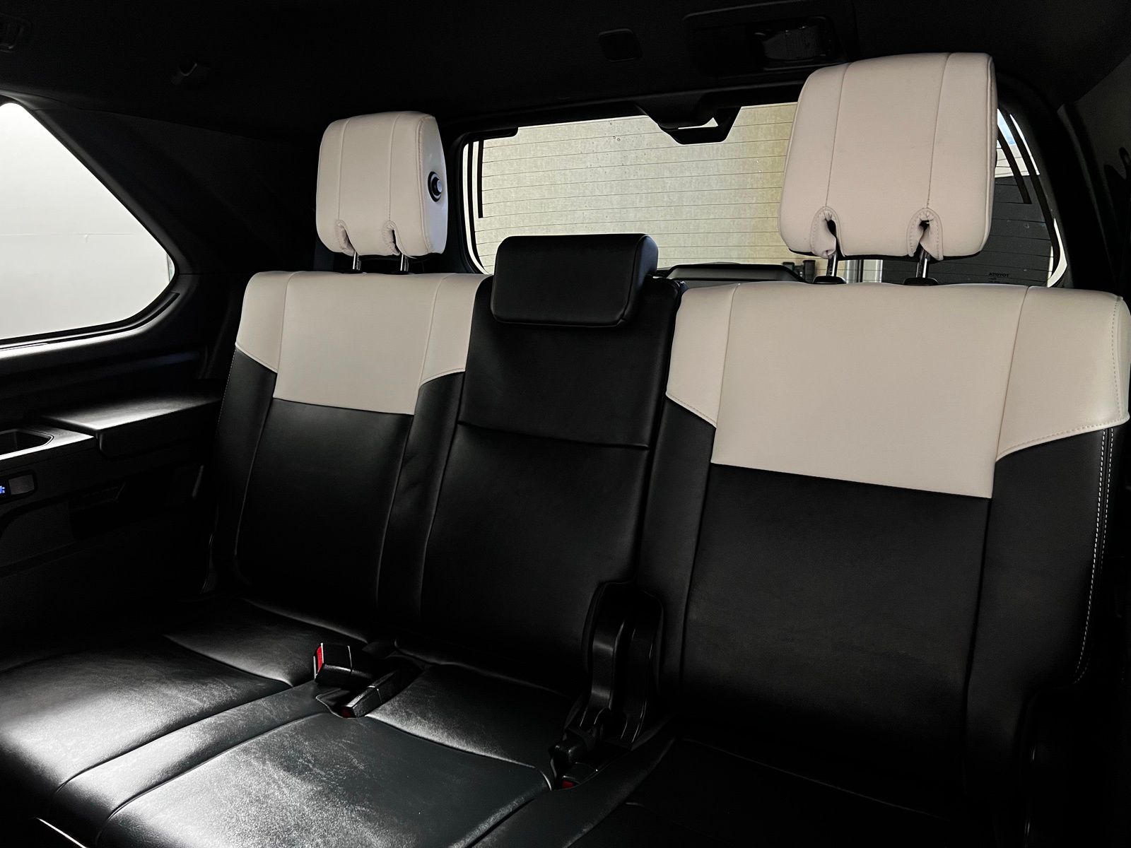 Thumbnail: 2023 Toyota Sequoia - 28