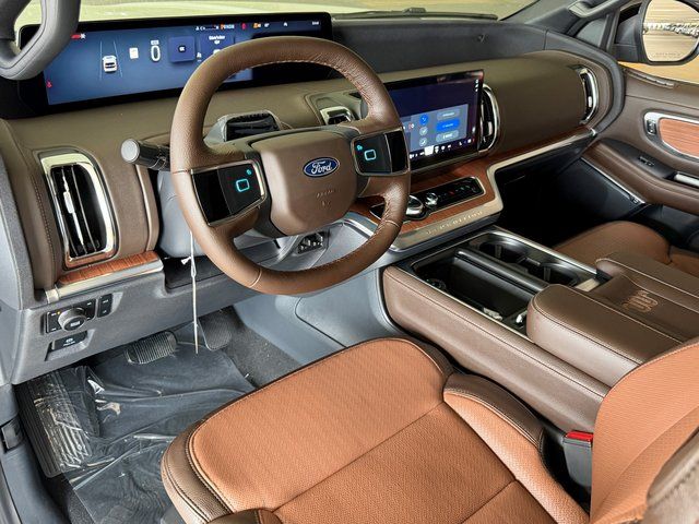 New 2026 Star White Metallic Tri-Coat Ford King Ranch image 23