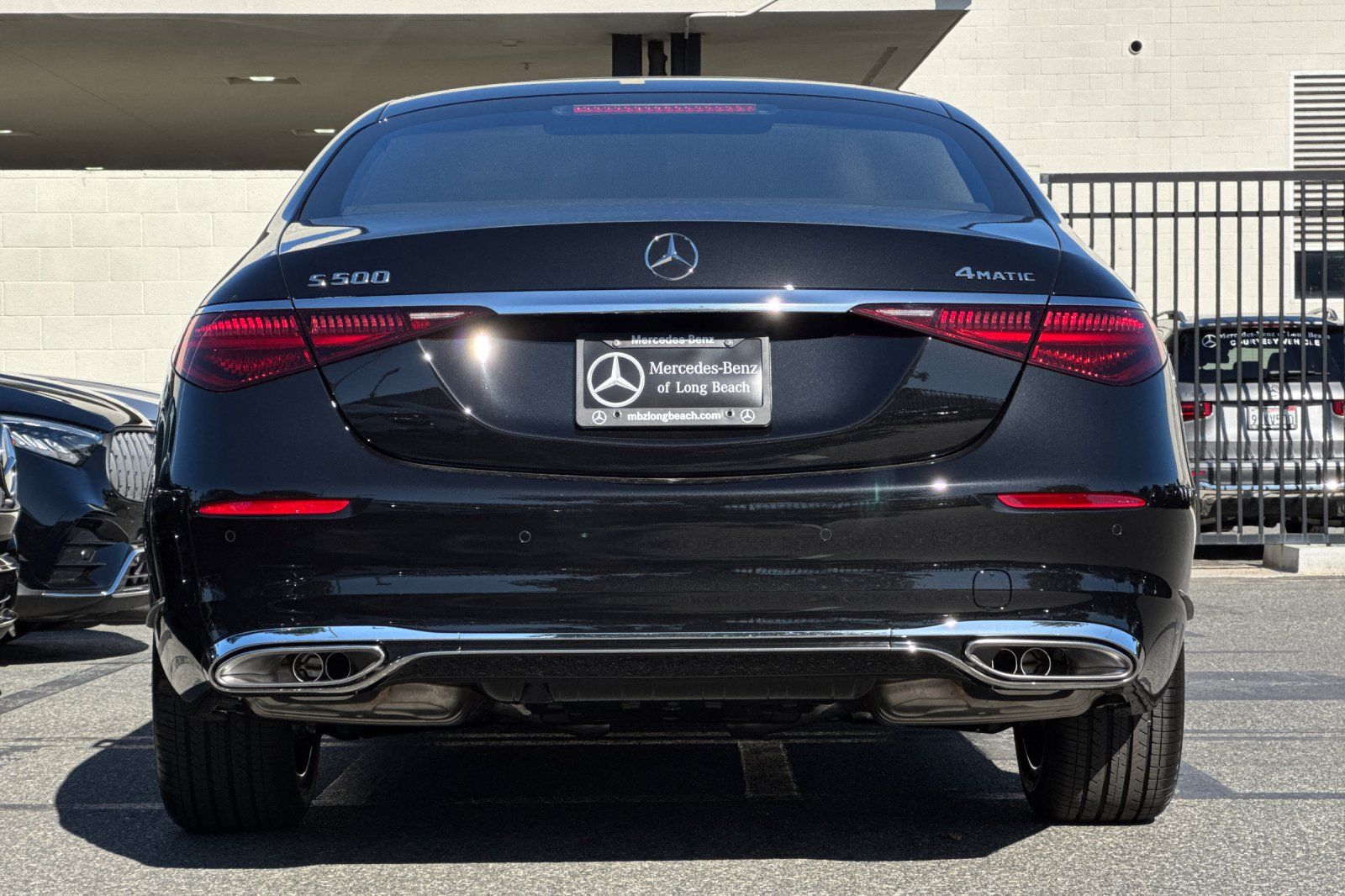 View vehicle photo 6