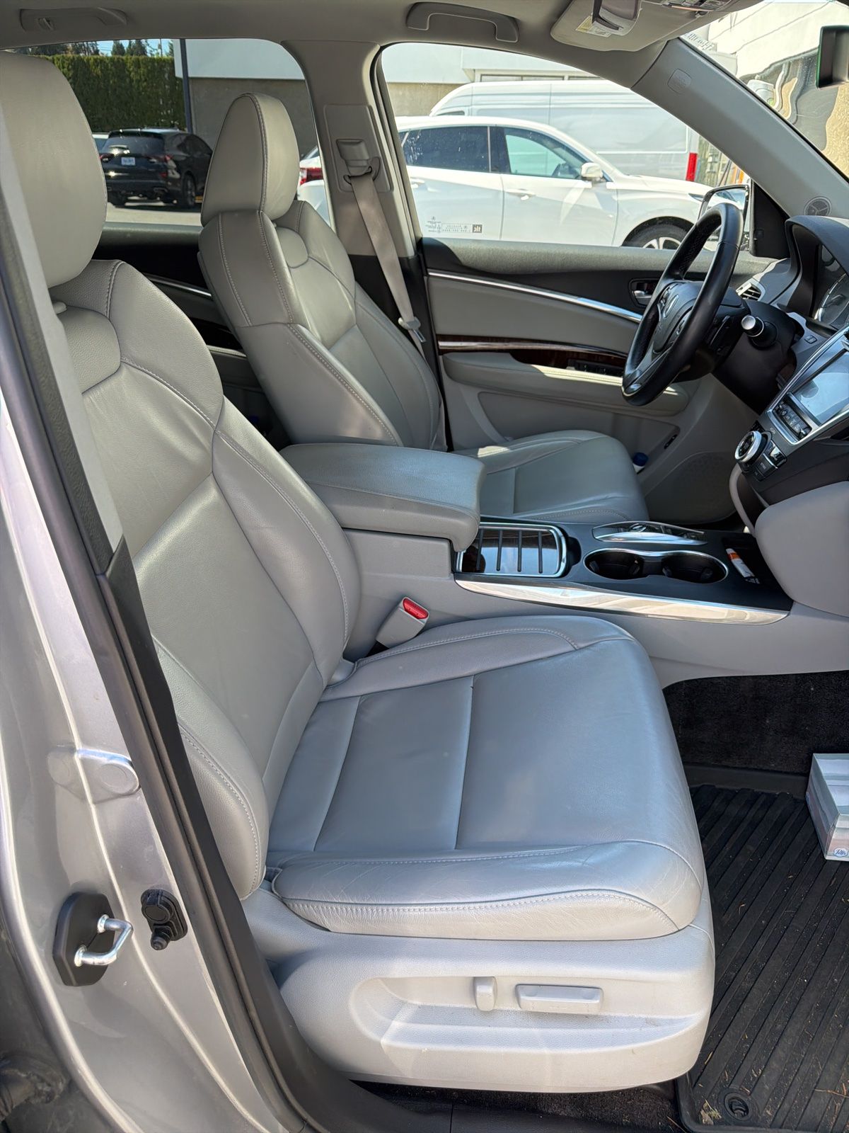 used 2018 Acura MDX car, priced at $26,998