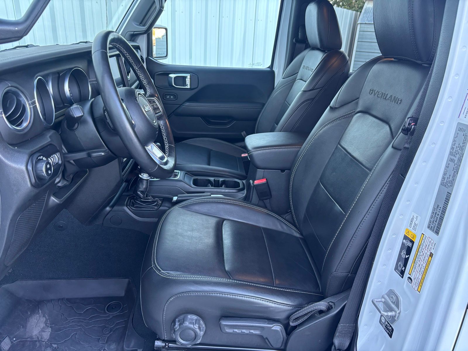 Used Car 2022 Jeep Gladiator  Overland For Sale Under $35,000 In Austin, Texas